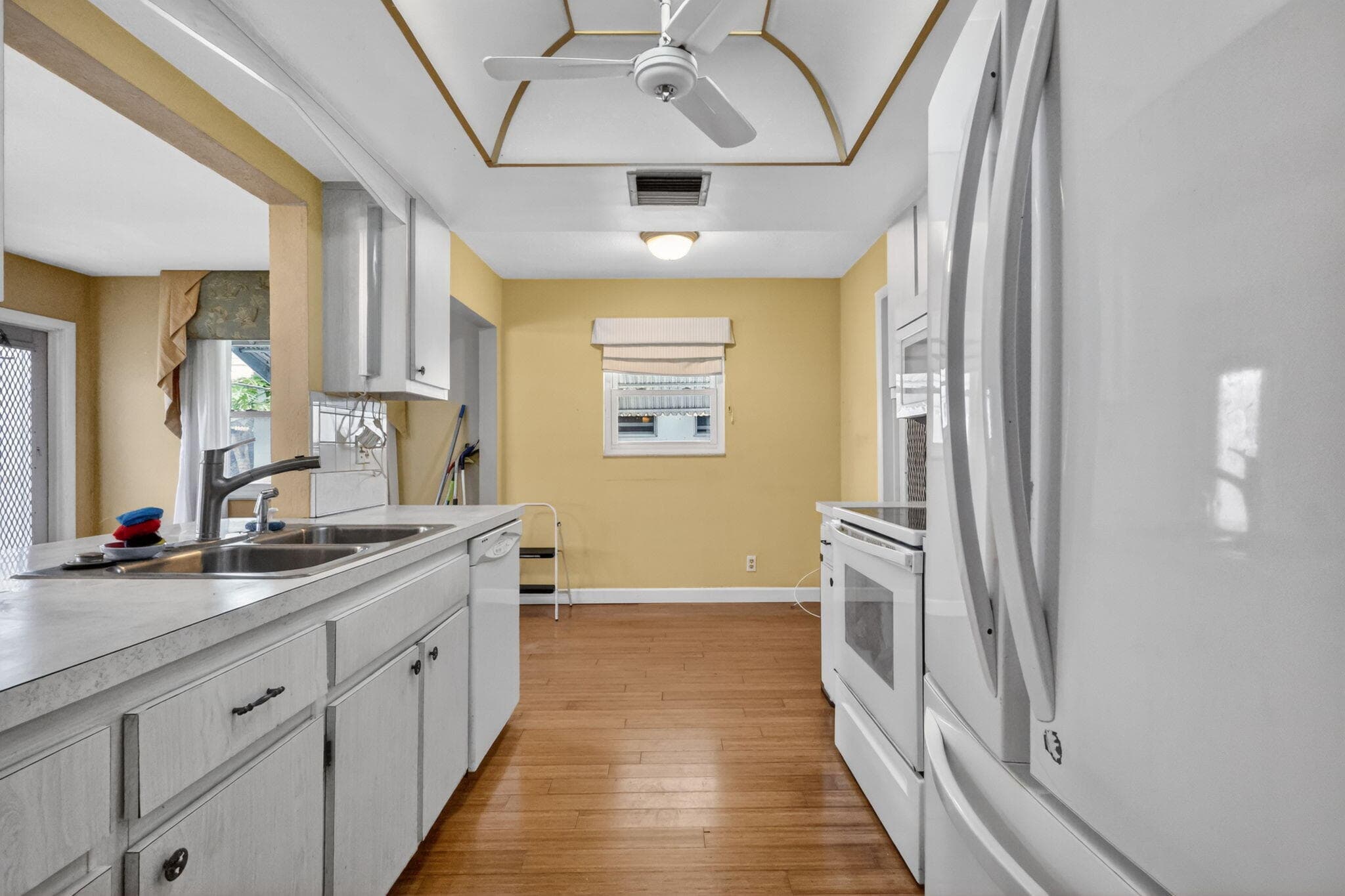 1104 W Ocean Avenue, Boynton Beach, FL 33426 — photo 20 of 37