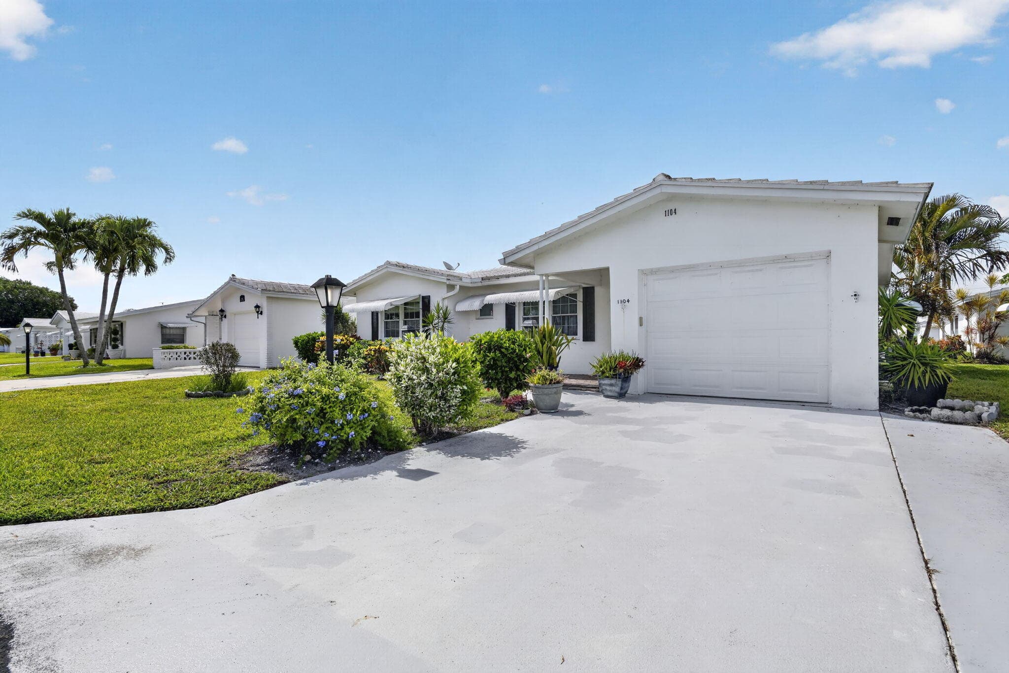 1104 W Ocean Avenue, Boynton Beach, FL 33426 — photo 3 of 37