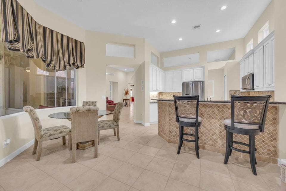 8821 Champions Way, Port St. Lucie, FL 34986 — photo 9 of 36