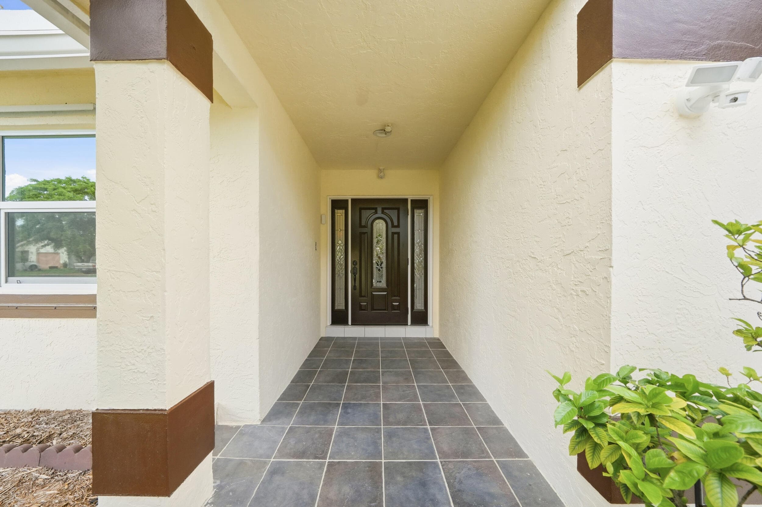5787 SW 57th Way, Davie, FL 33314 — photo 38 of 40