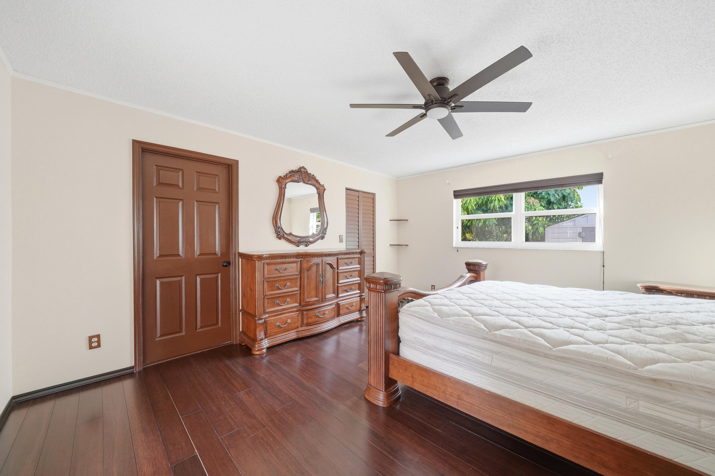 5787 SW 57th Way, Davie, FL 33314 — photo 19 of 40