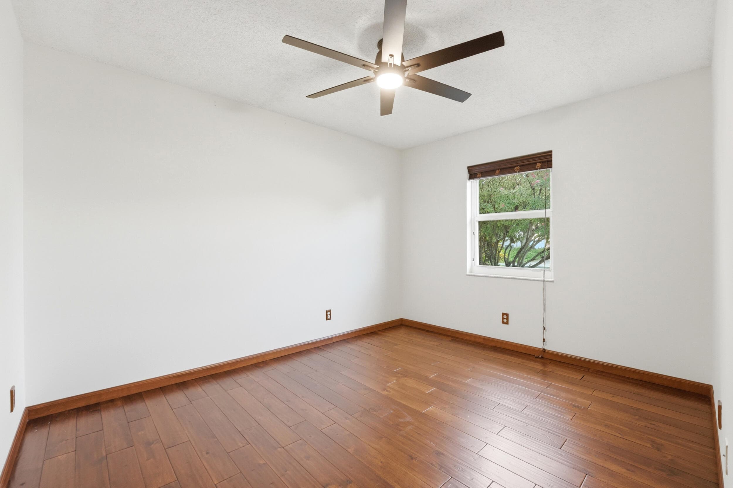 5787 SW 57th Way, Davie, FL 33314 — photo 27 of 40
