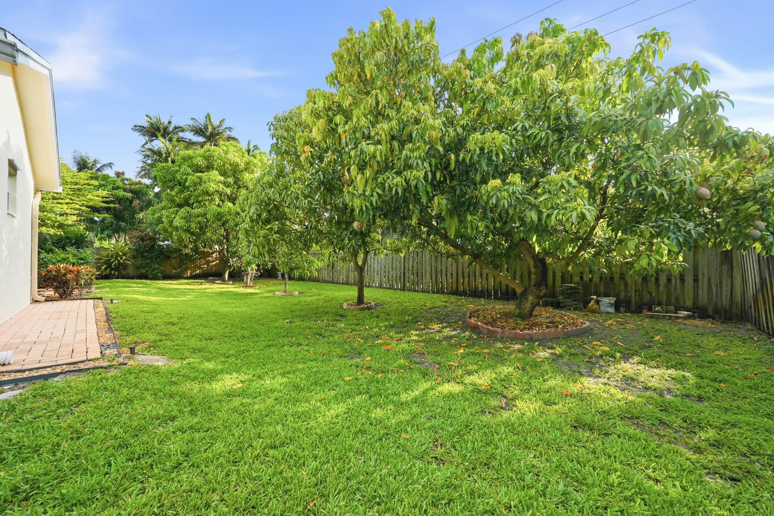 5787 SW 57th Way, Davie, FL 33314 — photo 35 of 40