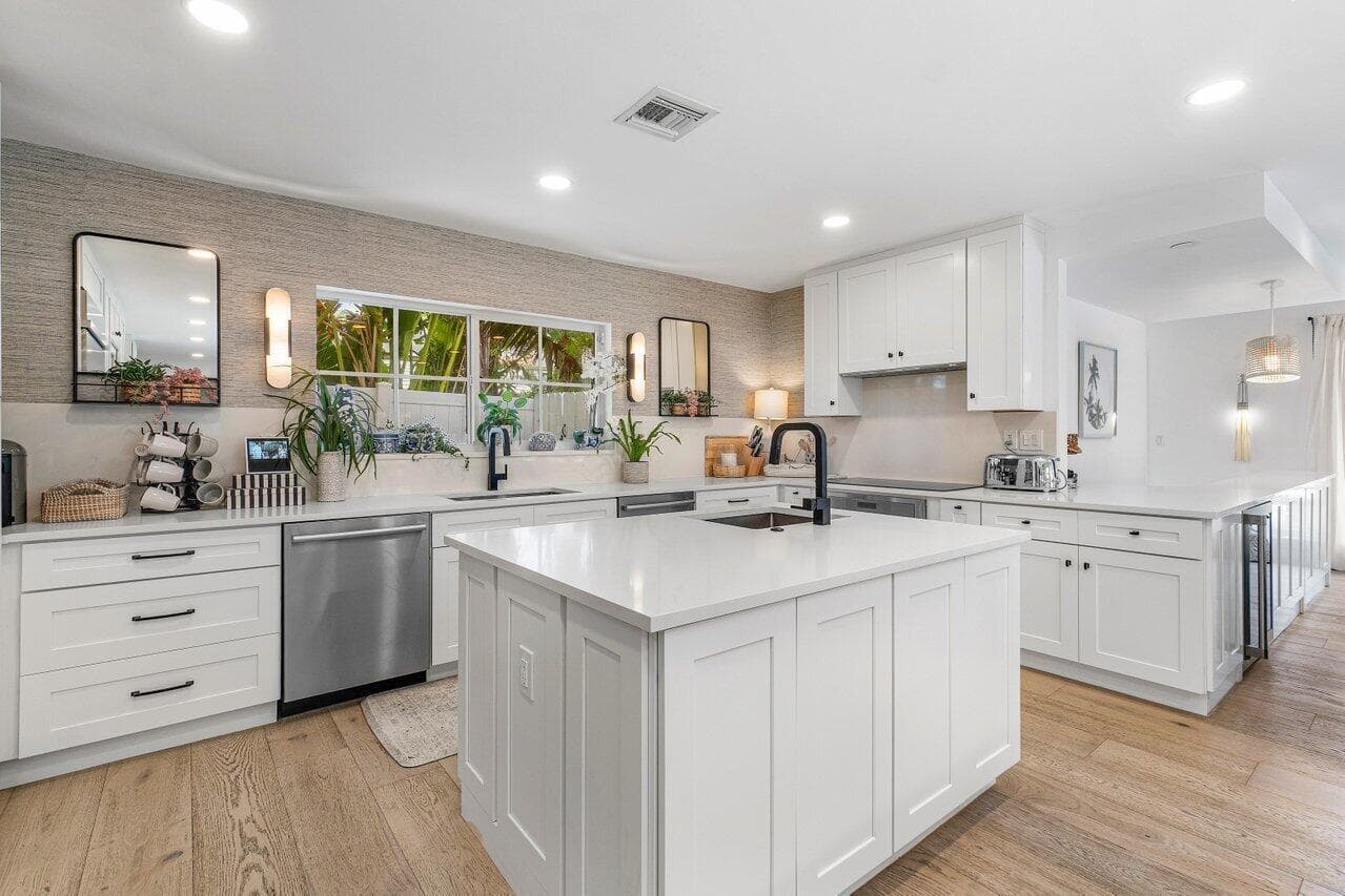 783 Toledo Drive, Boca Raton, FL 33432 — photo 13 of 57