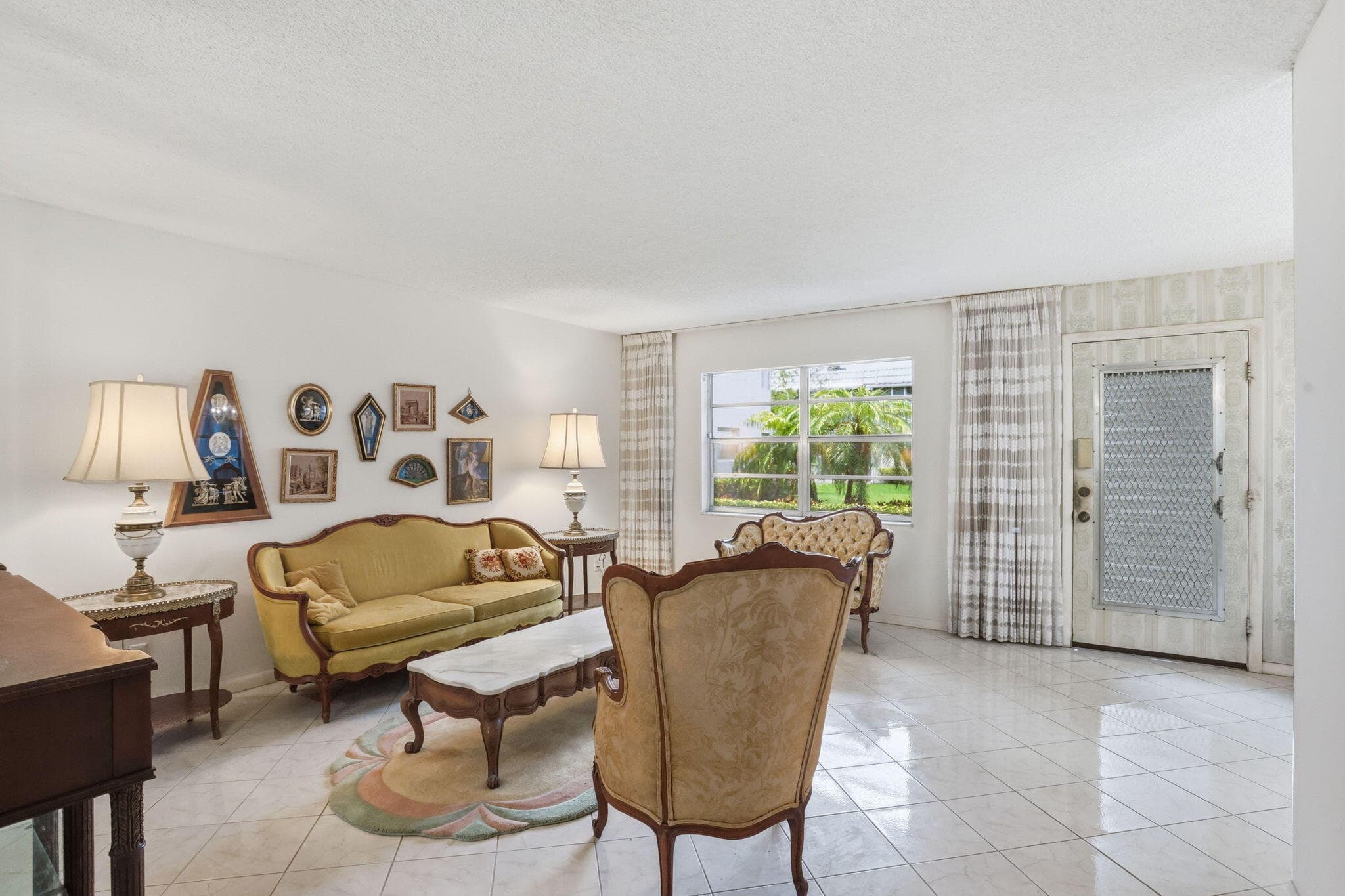 100 Flanders C, Delray Beach, FL 33484 — photo 4 of 39