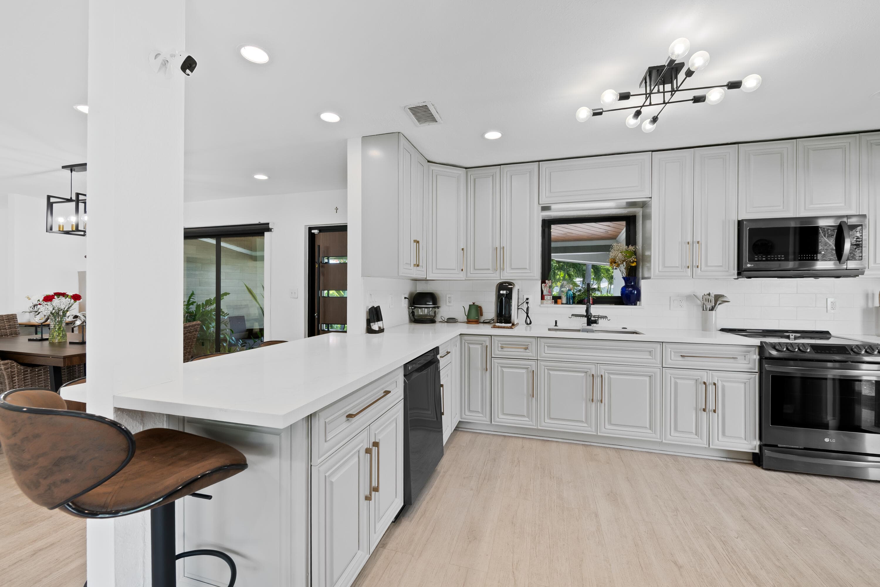 2601 NE 8th Court, Pompano Beach, FL 33062 — photo 17 of 29