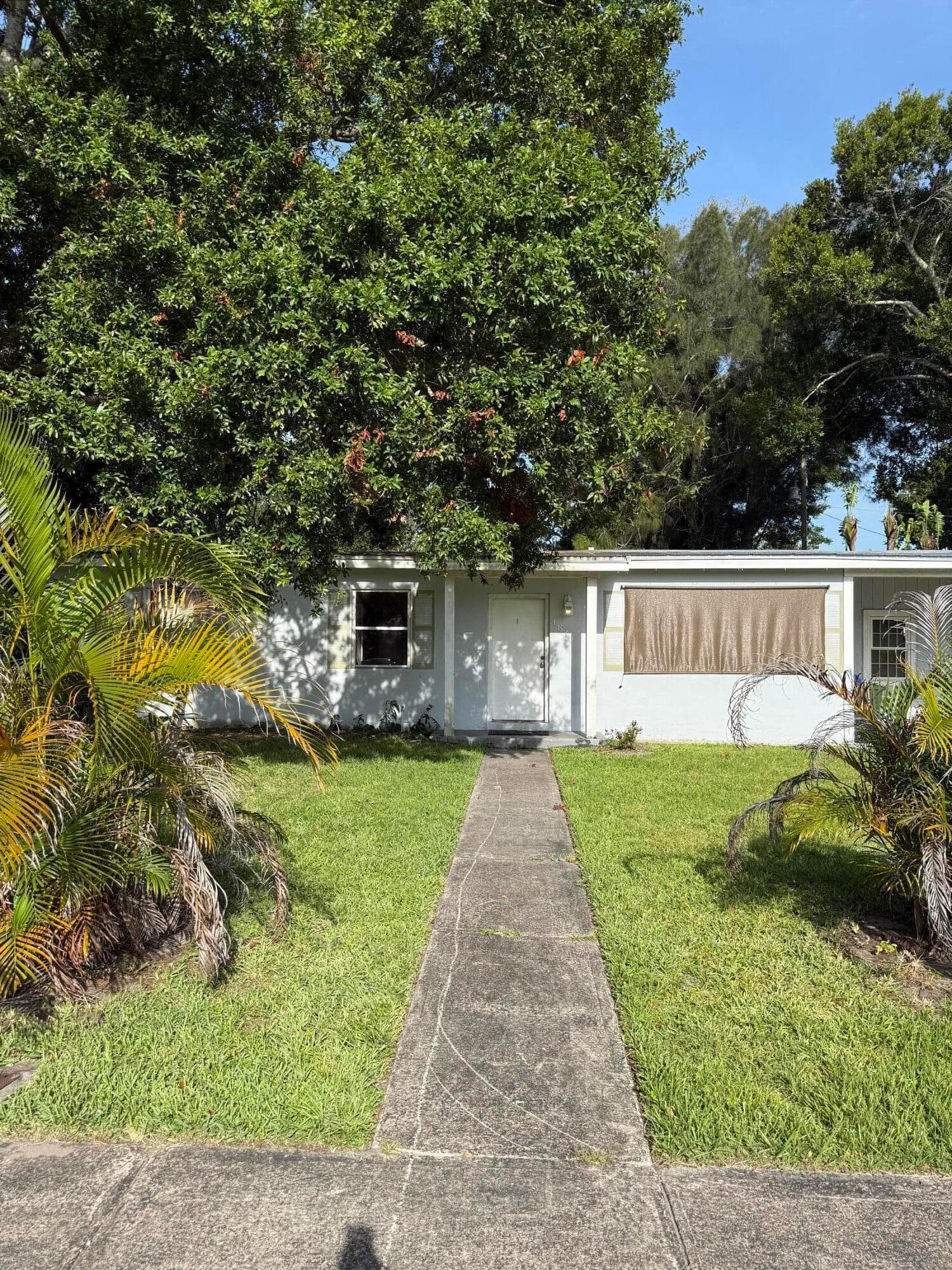 1835 31st Avenue, Vero Beach, FL 32960 — photo 1 of 3