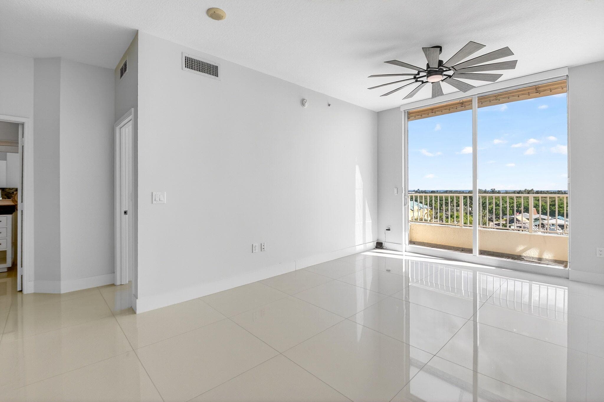 100 NE 6th Street Ph 704, Boynton Beach, FL 33435 — photo 5 of 29