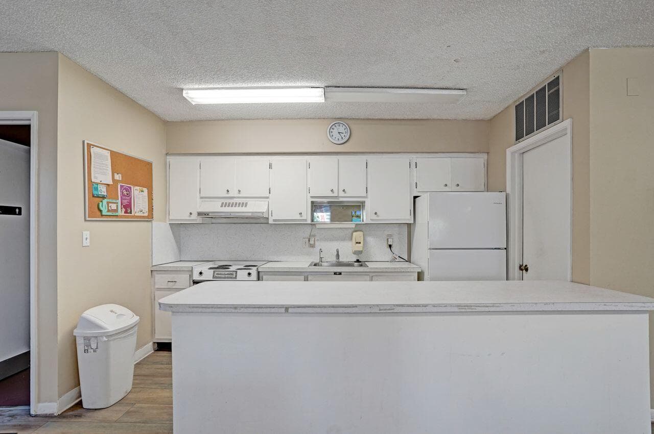 2350 NE 14th St Causeway 205, Pompano Beach, FL 33062 — photo 15 of 16