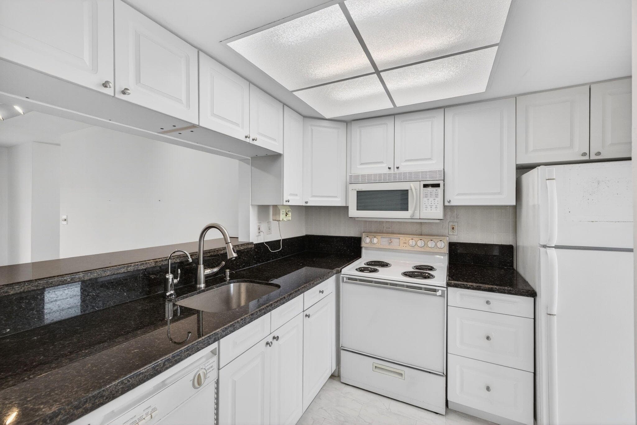 1500 SE 15th Street 315, Fort Lauderdale, FL 33316 — photo 18 of 38