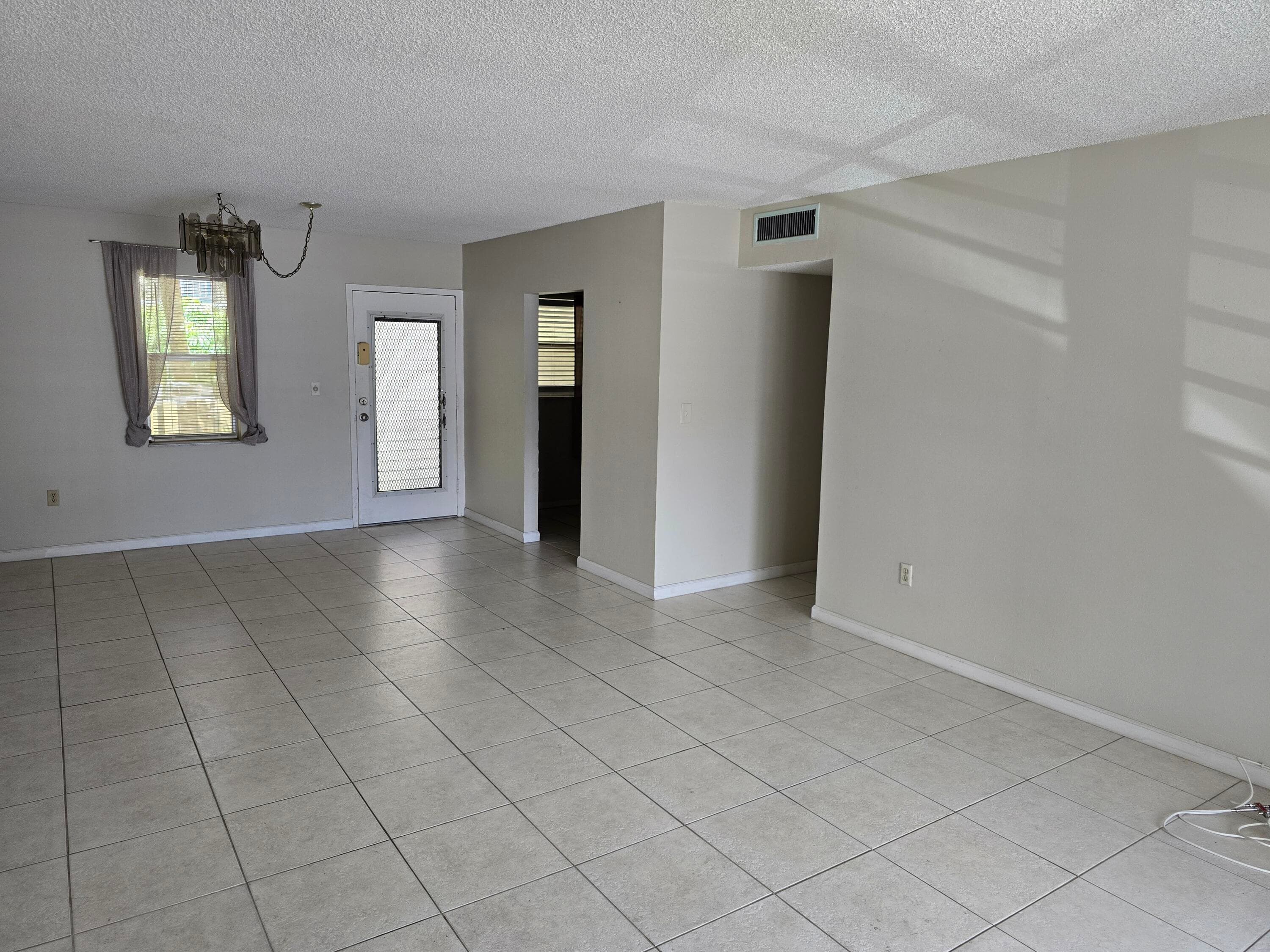 1800 N Lauderdale Avenue 1205, North Lauderdale, FL 33068 — photo 3 of 11