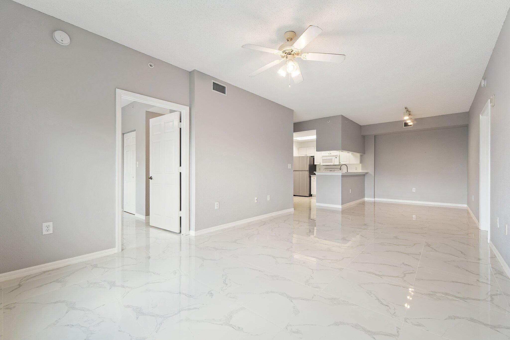 2917 Tuscany Court 302, Palm Beach Gardens, FL 33410 — photo 19 of 52