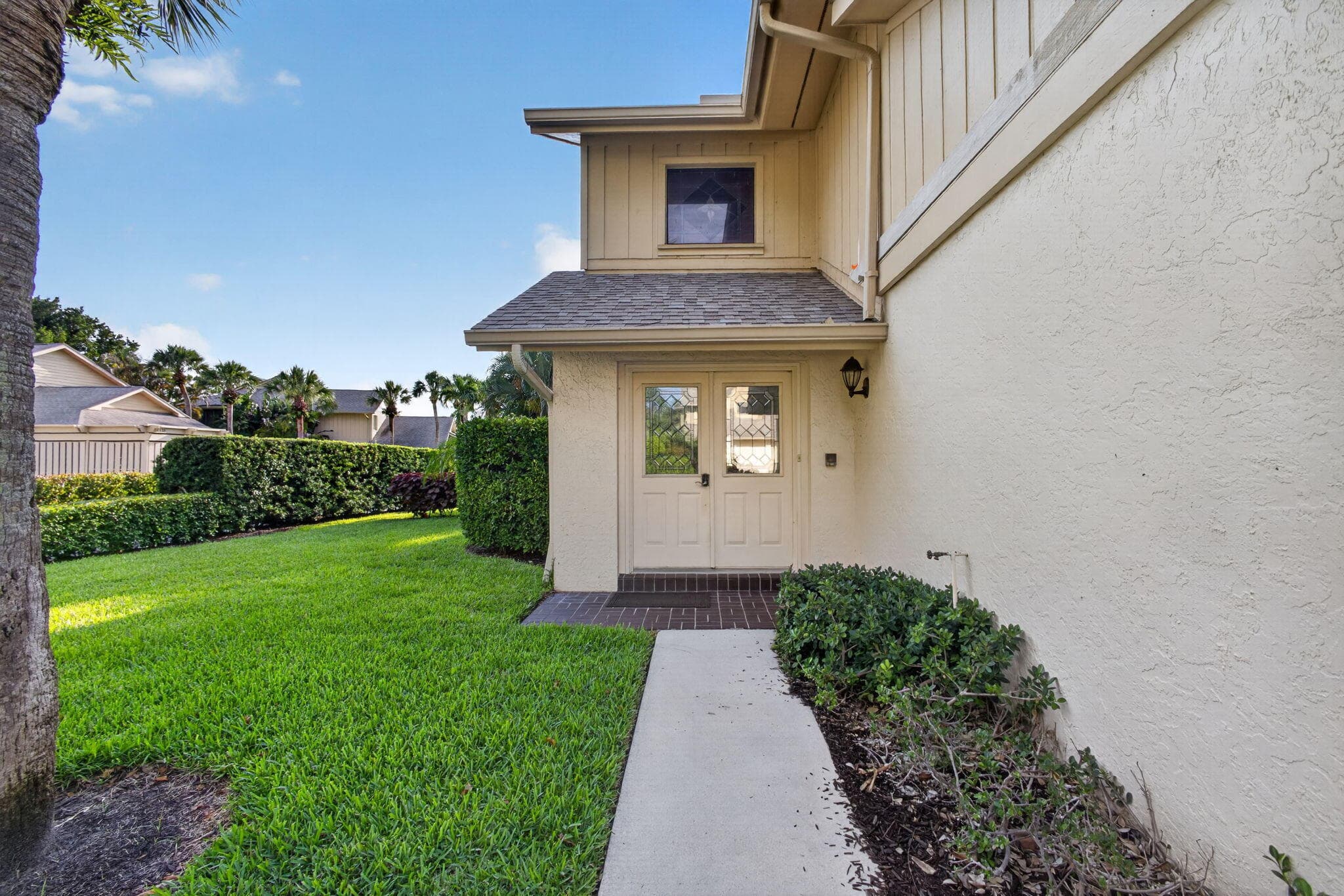 17137 Waterbend Drive 204, Jupiter, FL 33477 — photo 2 of 38
