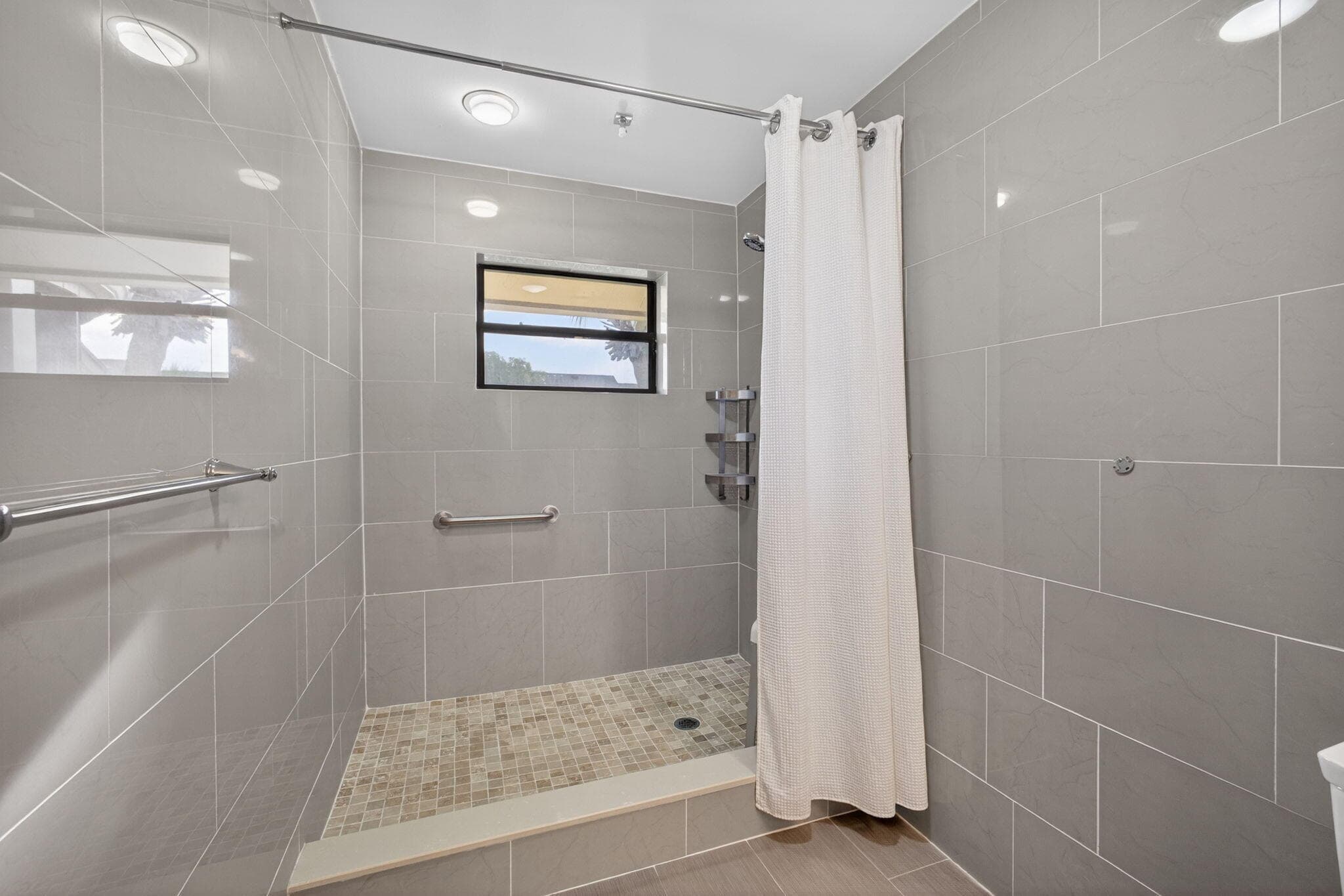 17137 Waterbend Drive 204, Jupiter, FL 33477 — photo 25 of 38
