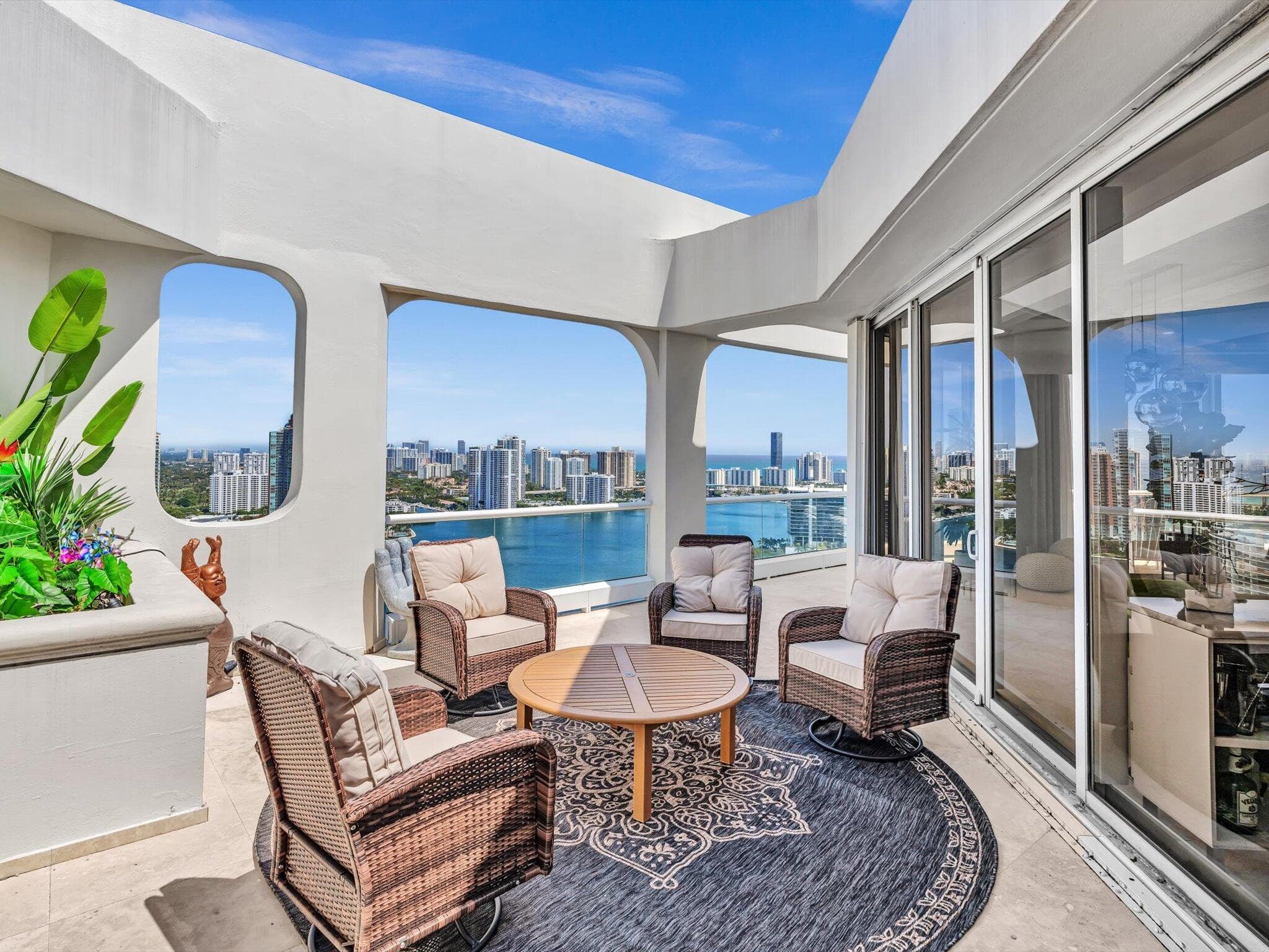 7000 Island Boulevard Ph-06, Aventura, FL 33160 — photo 8 of 52