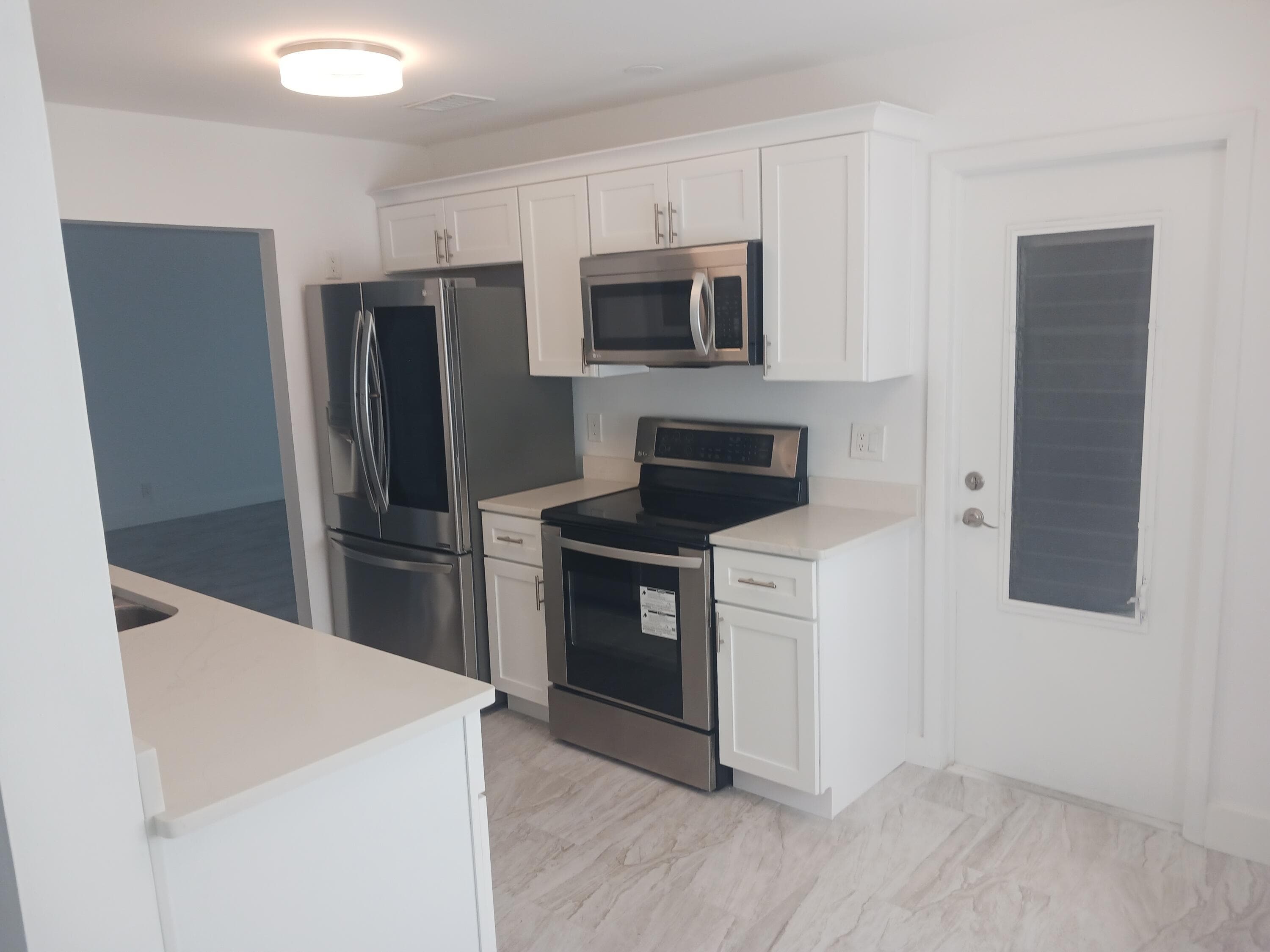 1590 SW 14th Avenue, Boynton Beach, FL 33426 — photo 4 of 17