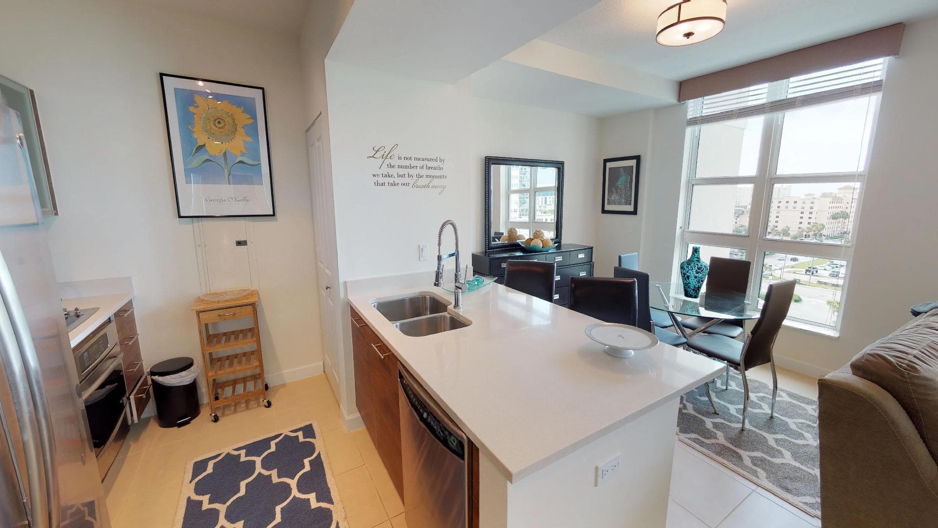 480 Hibiscus Street 835, West Palm Beach, FL 33401 — photo 2 of 37