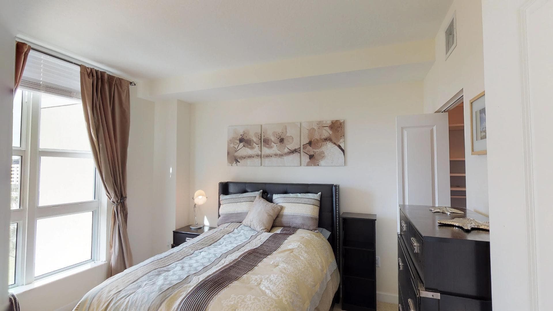 480 Hibiscus Street 835, West Palm Beach, FL 33401 — photo 13 of 37