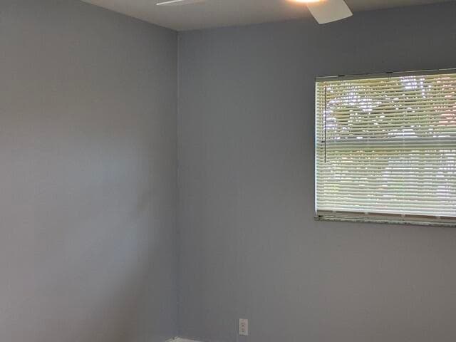 126 E Seville E E, Delray Beach, FL 33446 — photo 15 of 32