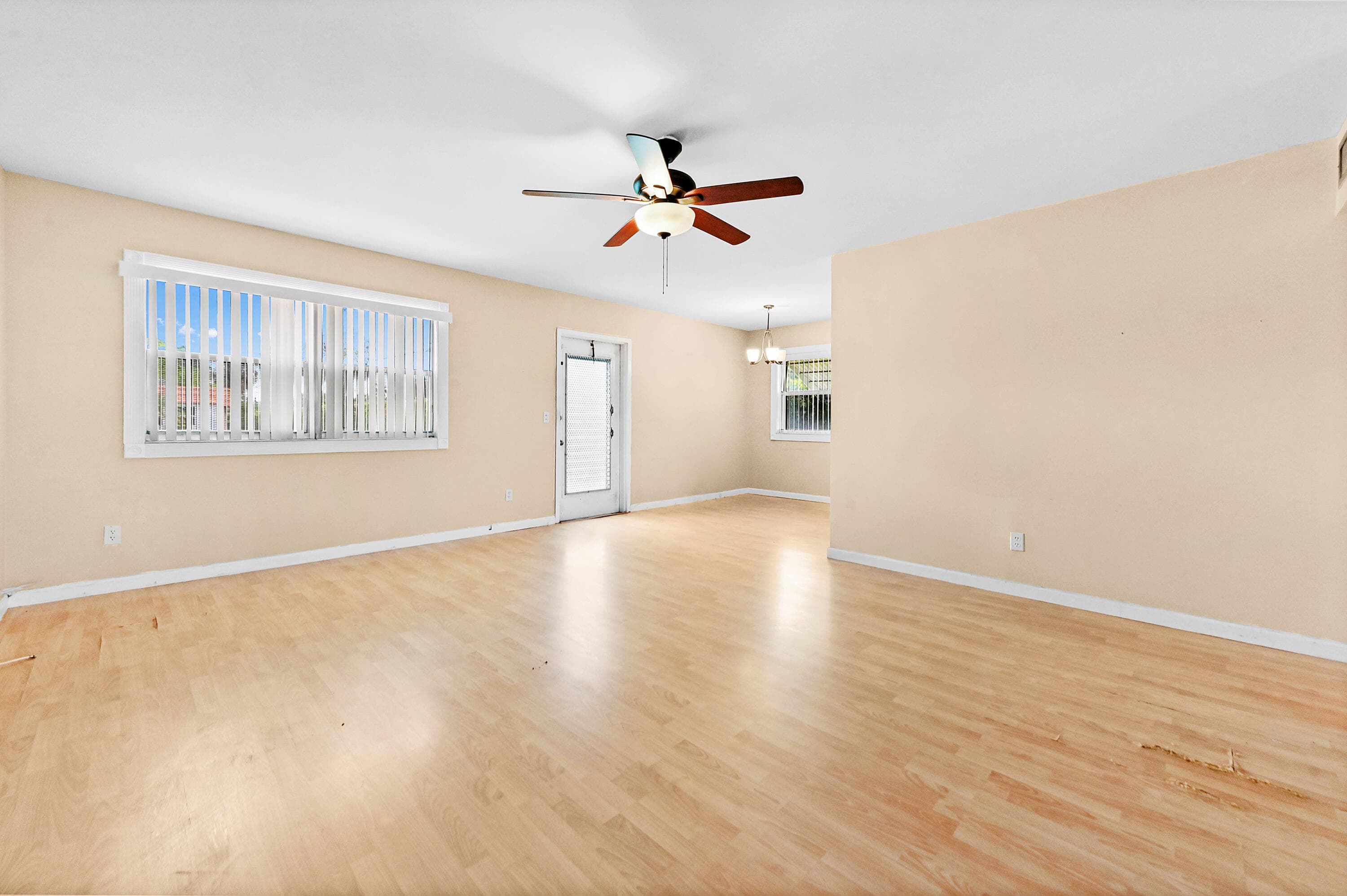 49 Seville C, Delray Beach, FL 33446 — photo 4 of 33