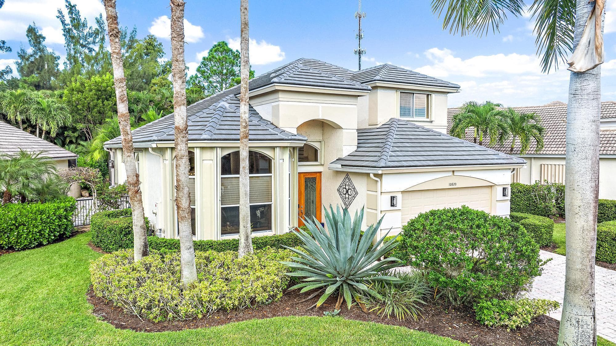 10820 Grande Boulevard, West Palm Beach, FL 33412 — photo 1 of 70