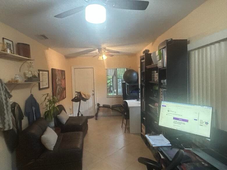 8362 NW 23rd Manor, Coral Springs, FL 33065 — photo 9 of 36