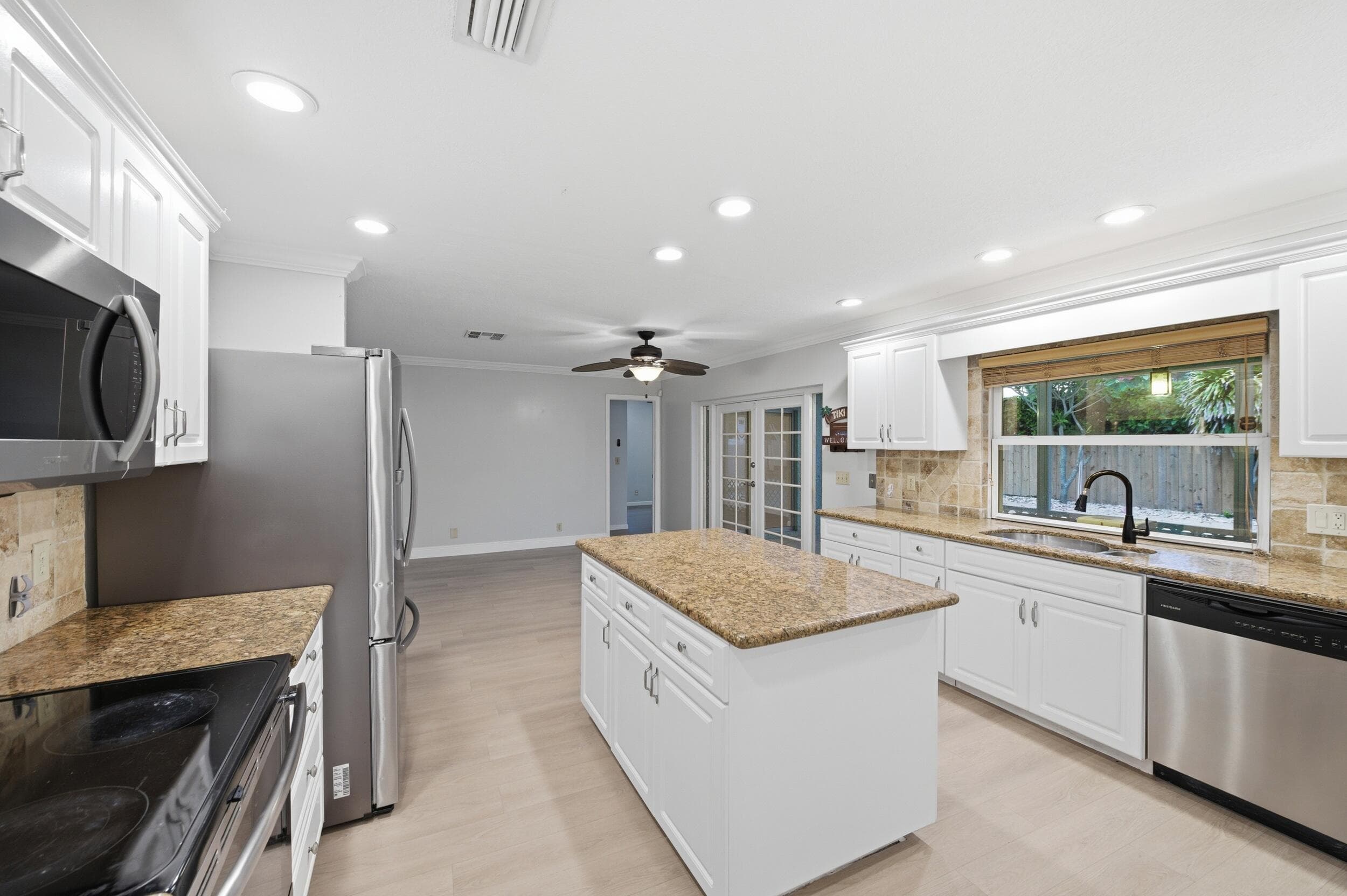 4430 Gardenia Drive, Palm Beach Gardens, FL 33410 — photo 12 of 49