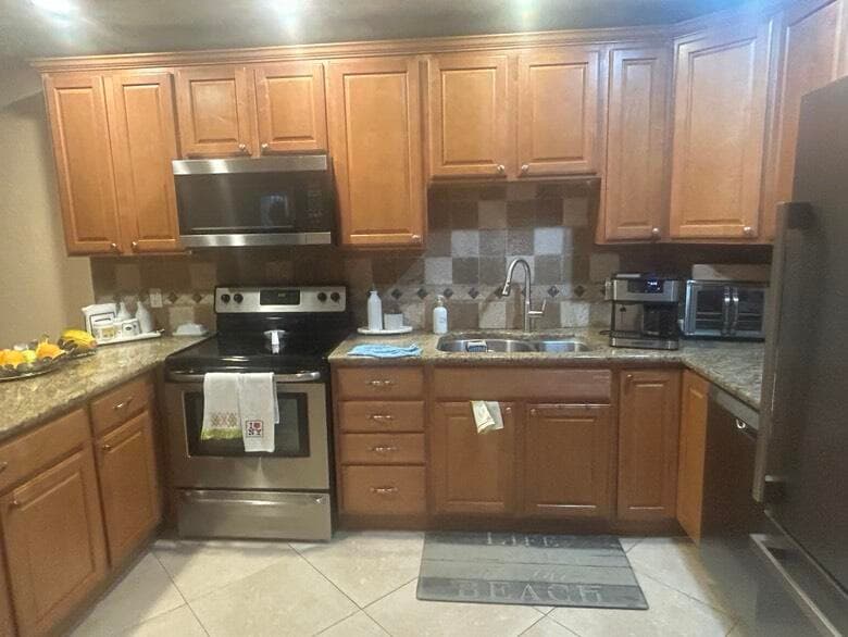 8362 NW 23rd Manor, Coral Springs, FL 33065 — photo 23 of 36