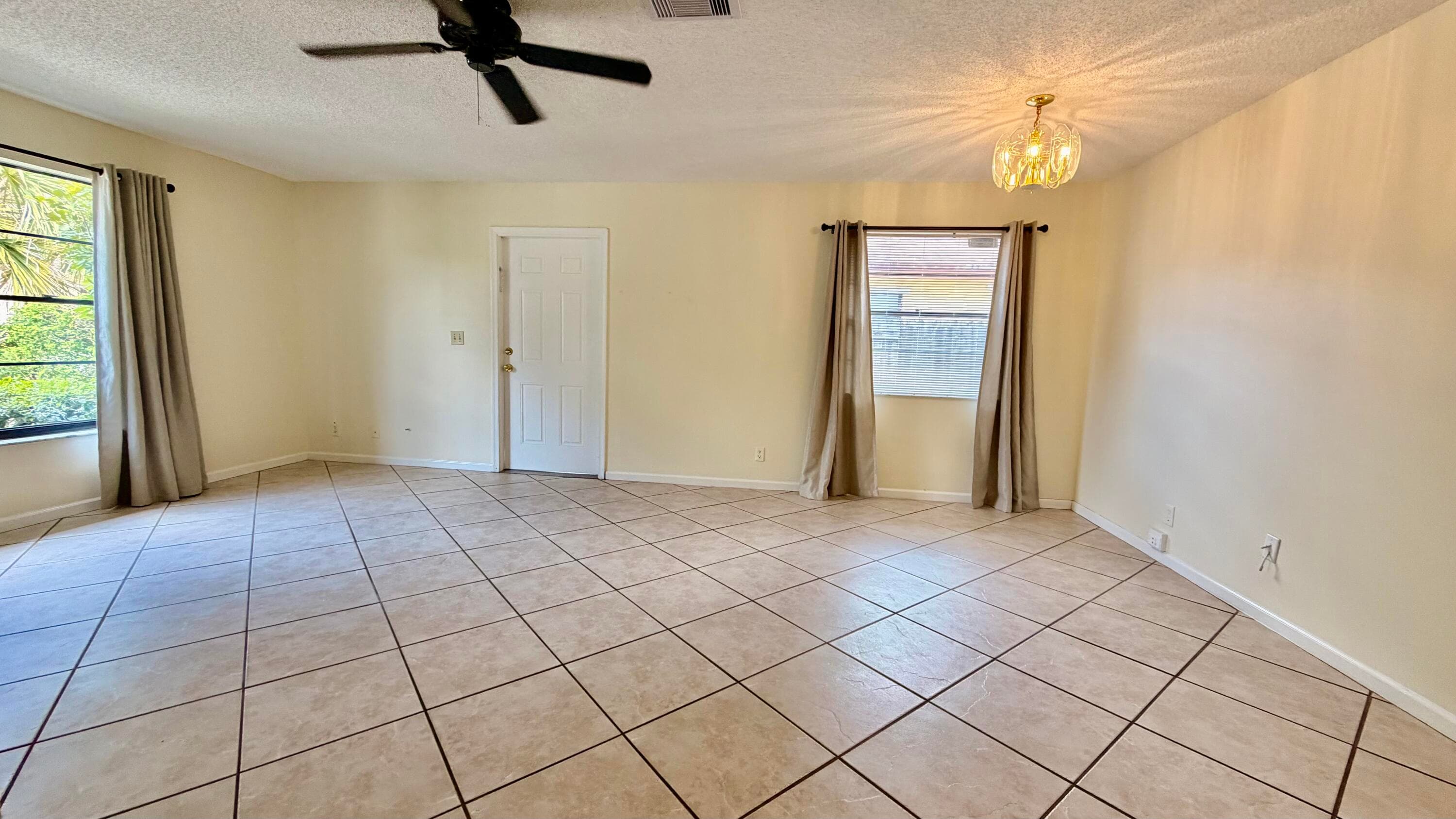9121 E Highland Pines Drive, Palm Beach Gardens, FL 33418 — photo 12 of 14