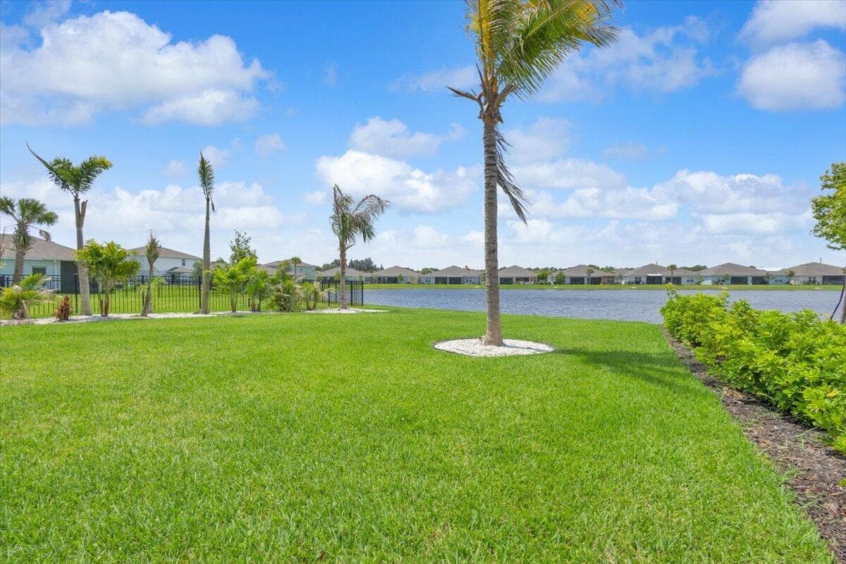 102 Pummelo Place, Fort Pierce, FL 34981 — photo 30 of 38