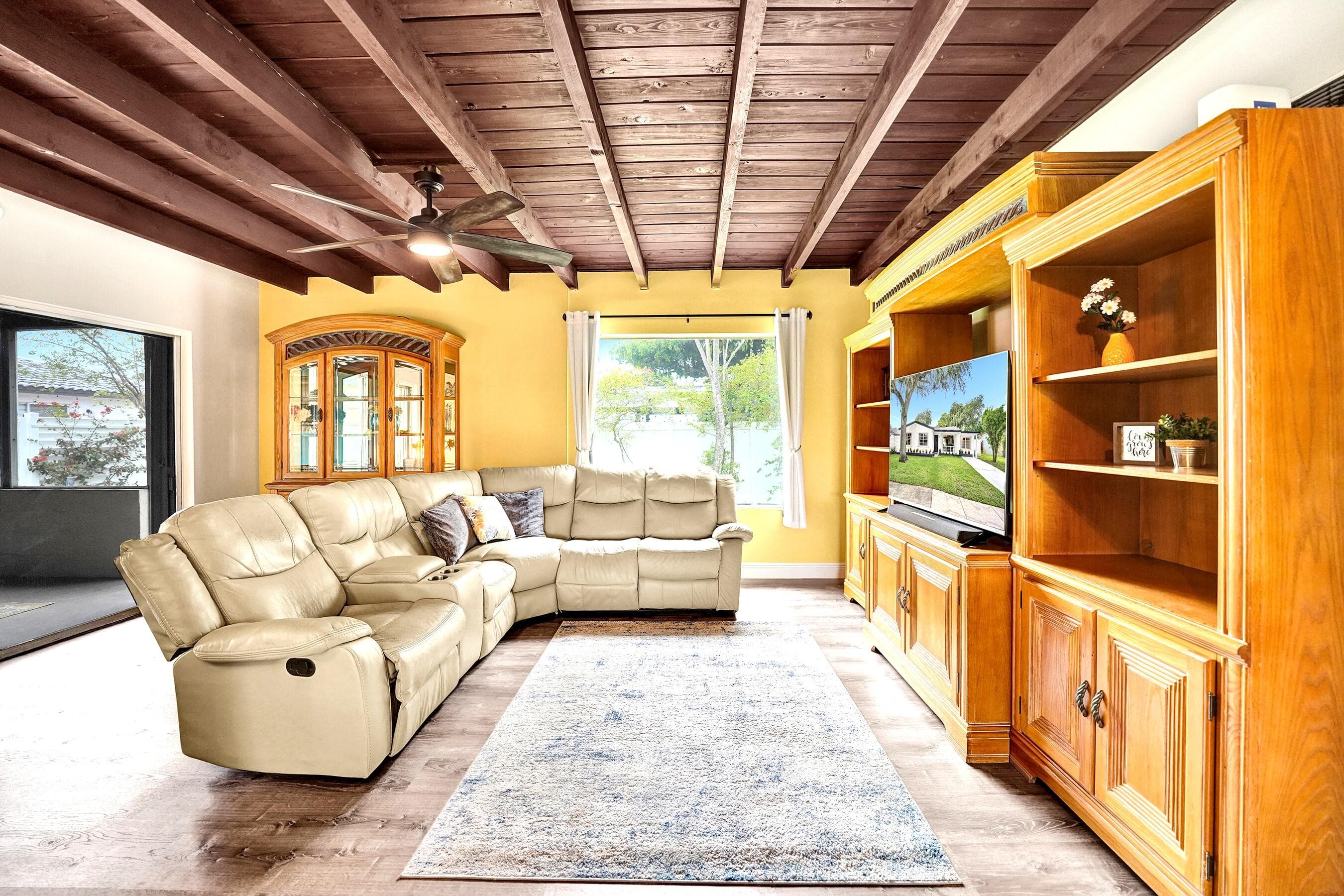 1341 N 30th Road, Hollywood, FL 33021 — photo 26 of 65