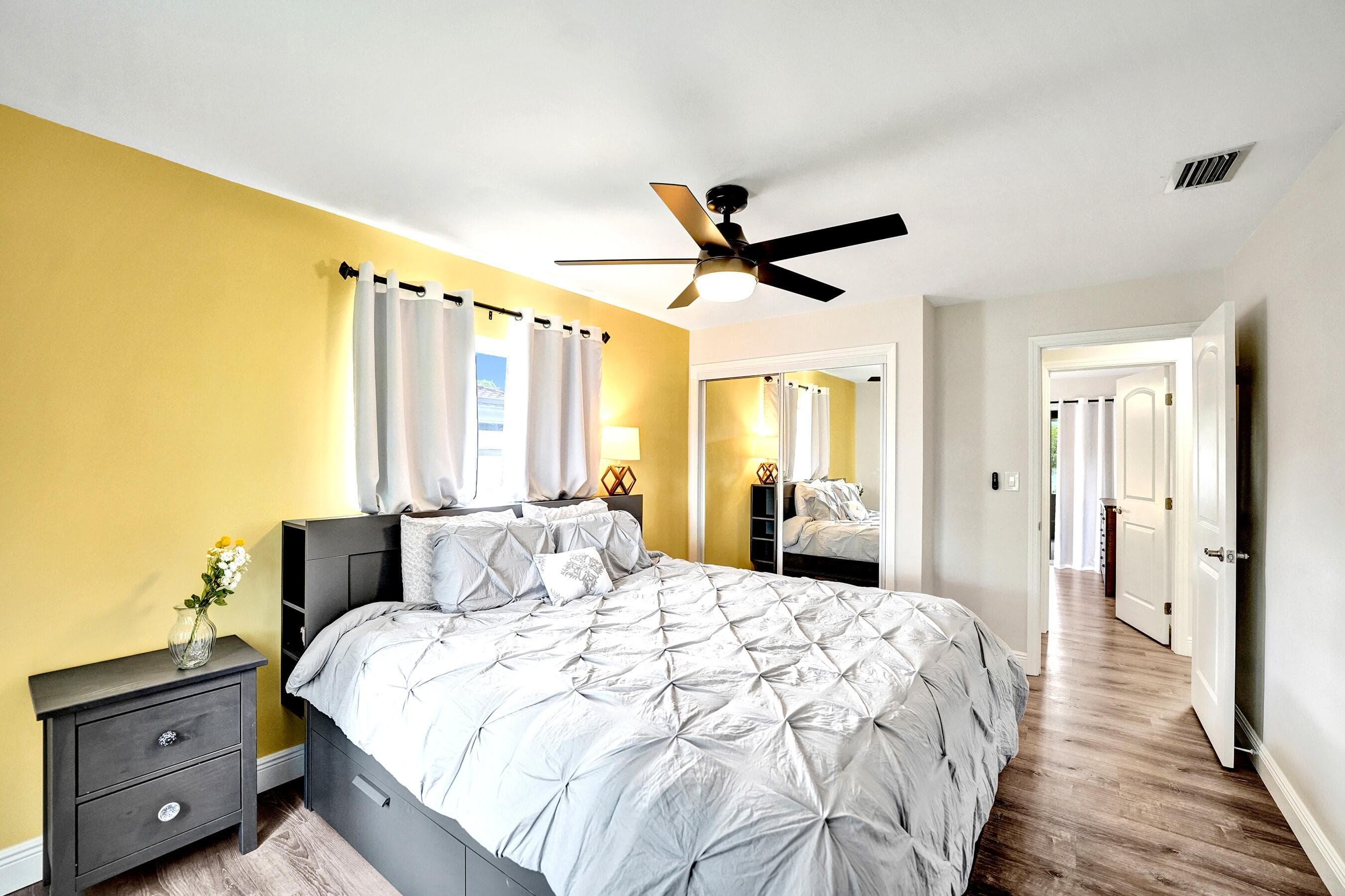 1341 N 30th Road, Hollywood, FL 33021 — photo 34 of 65