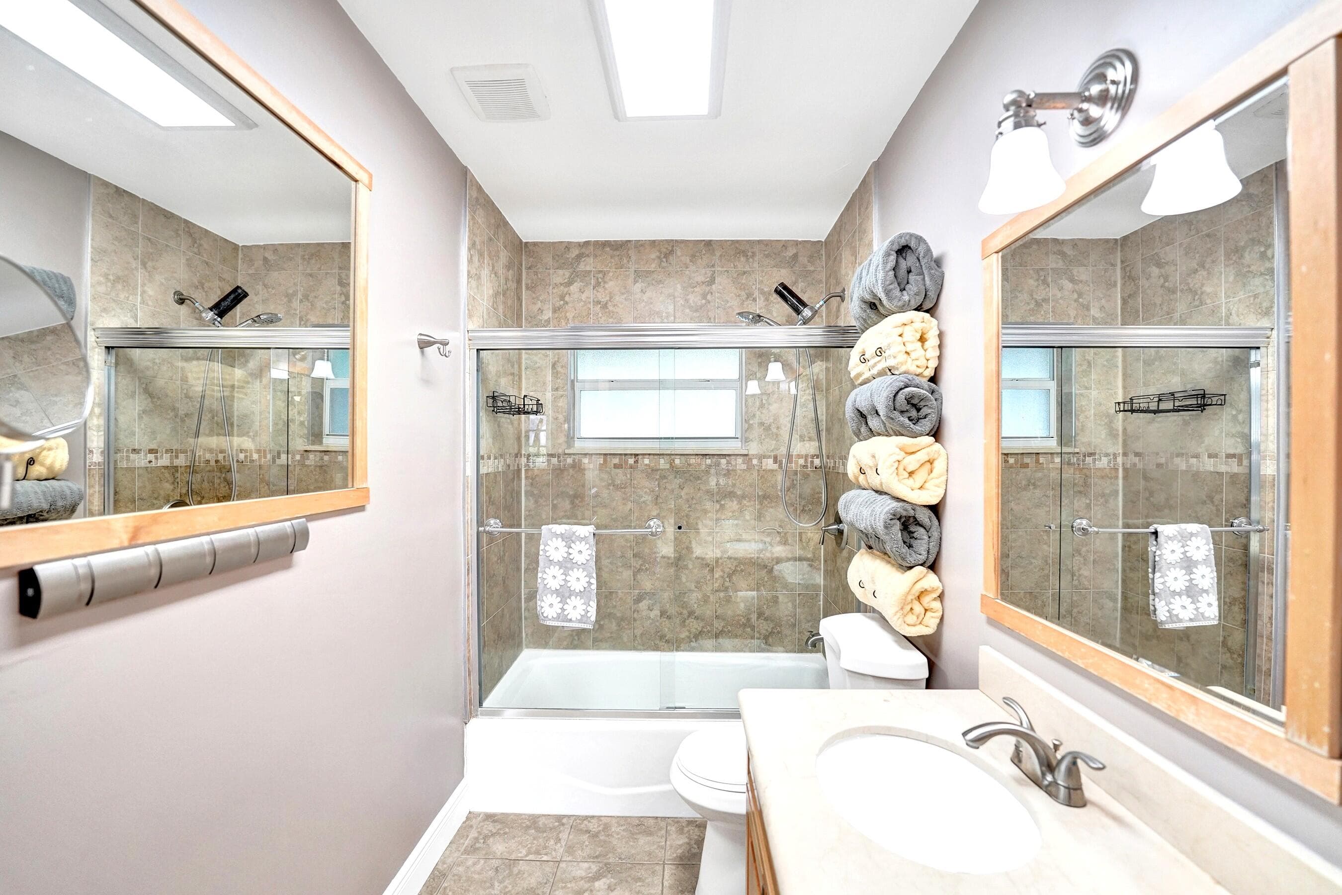 1341 N 30th Road, Hollywood, FL 33021 — photo 38 of 65