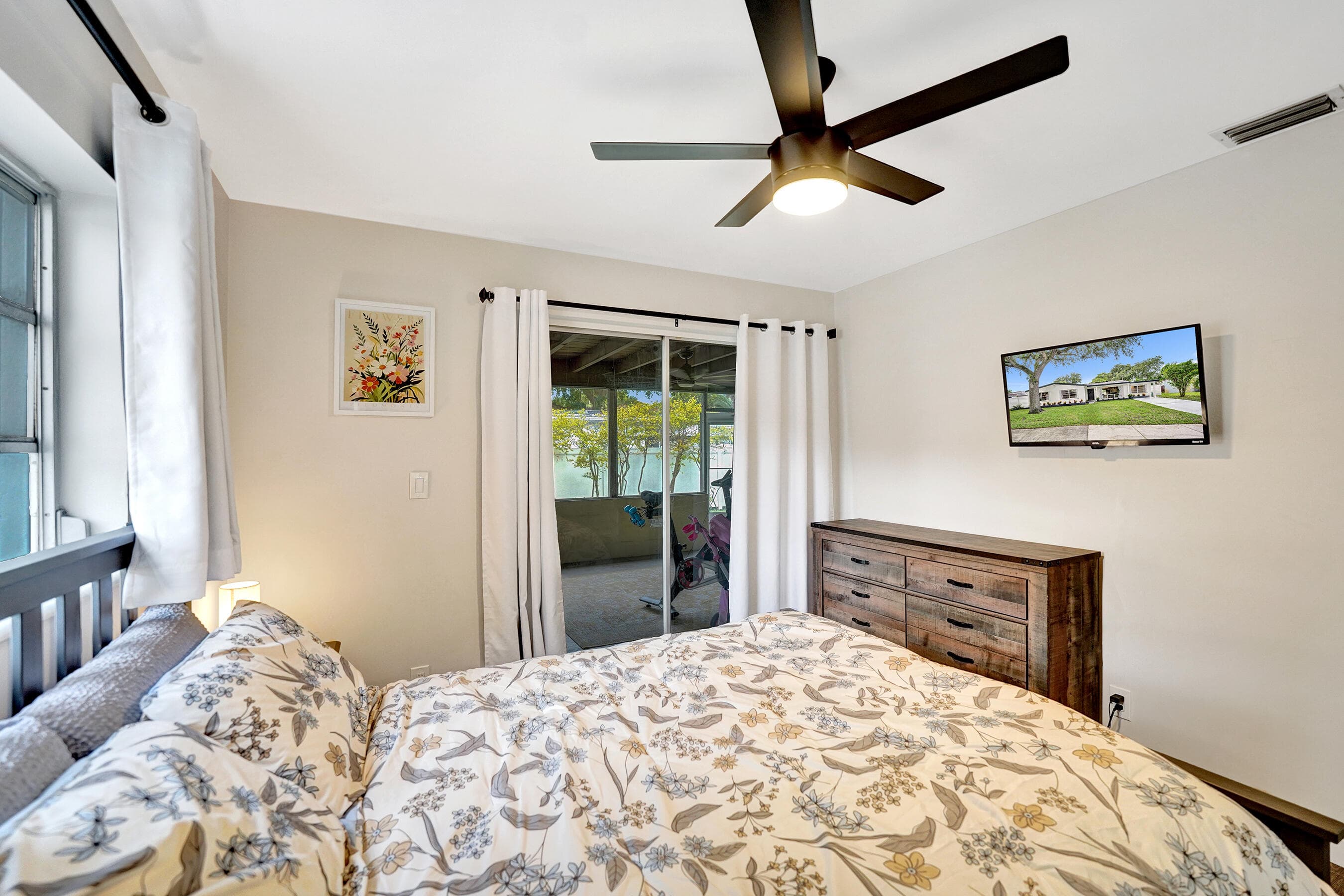1341 N 30th Road, Hollywood, FL 33021 — photo 47 of 65