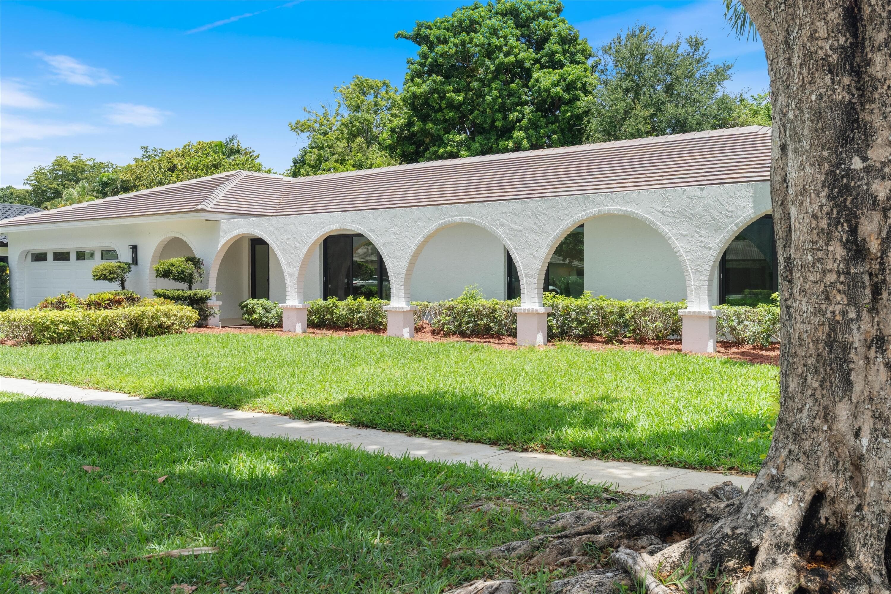6749 S Grande Drive, Boca Raton, FL 33433 — photo 1 of 111