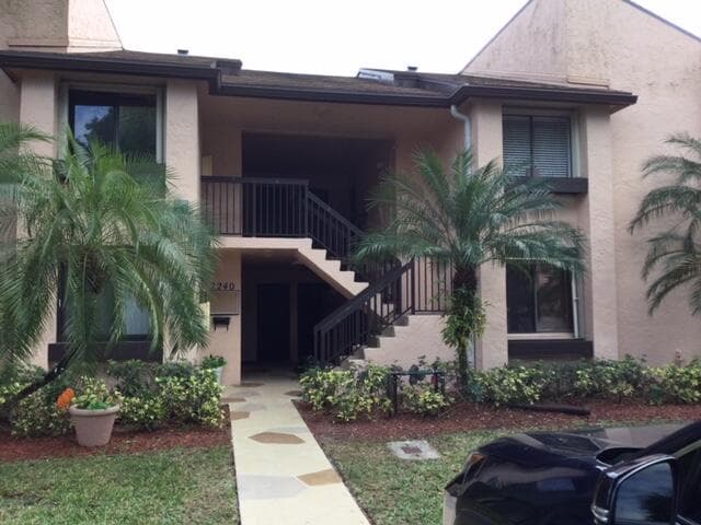 2240 SW 92nd Terrace 2403, Davie, FL 33324 — photo 1 of 42