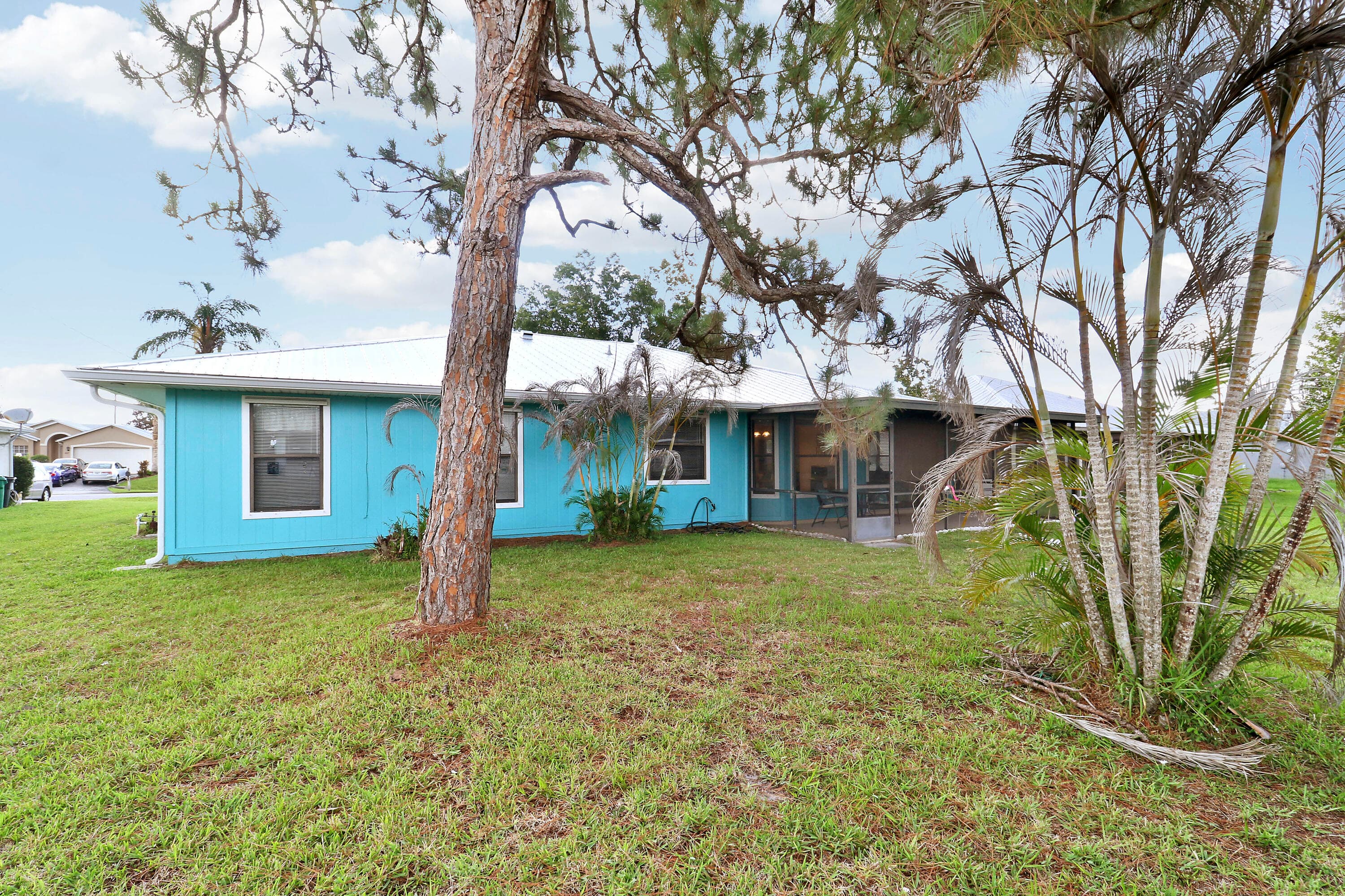 464 NW Ravenswood Lane, Port St. Lucie, FL 34983 — photo 32 of 34