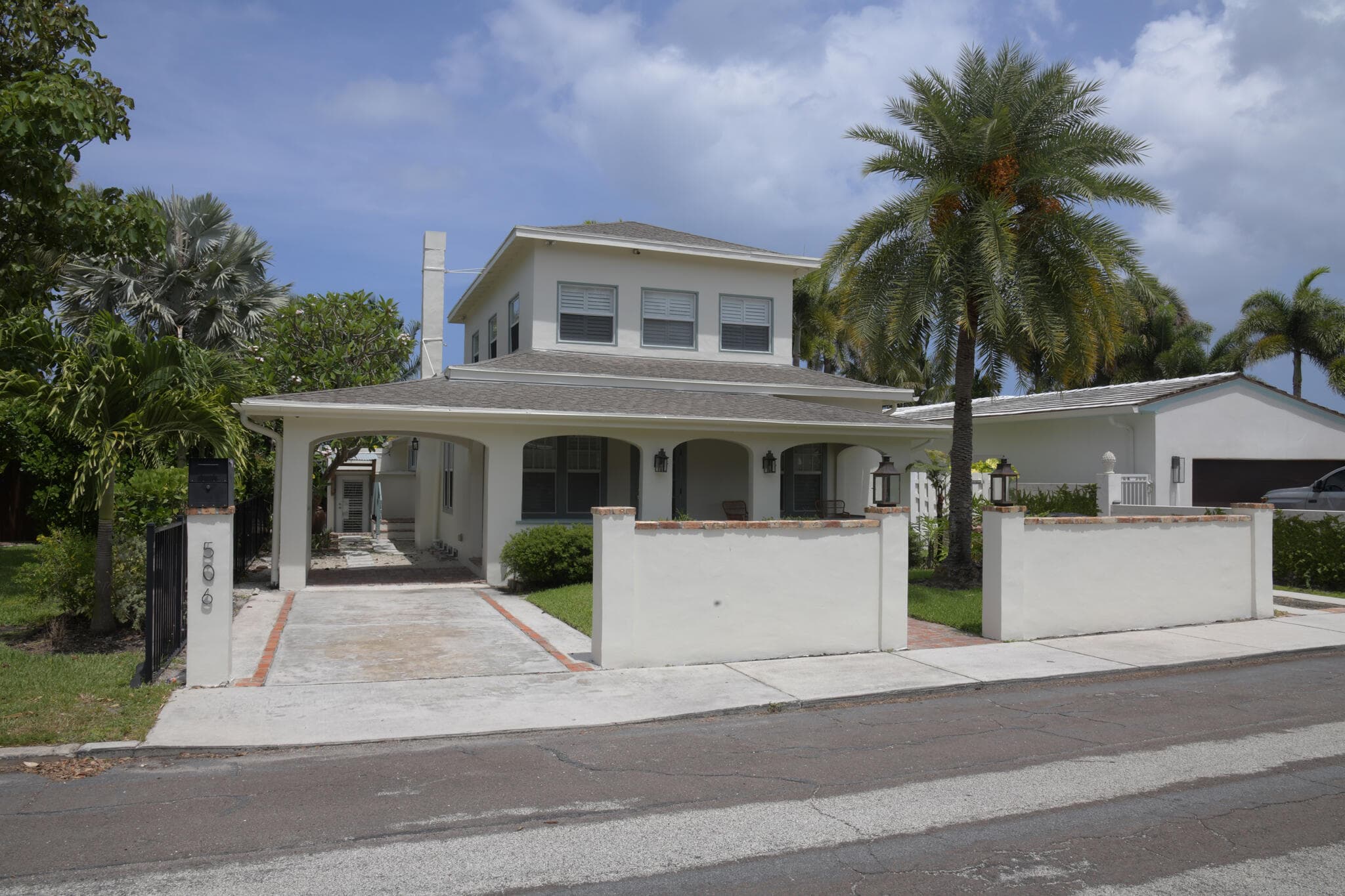 506 N Lakeside Drive, Lake Worth Beach, FL 33460 — photo 1 of 29