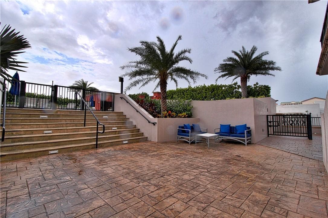 4100 Salzedo Street 512, Coral Gables, FL 33146 — photo 16 of 32