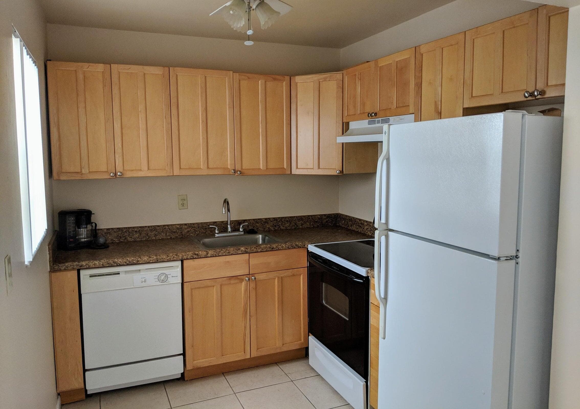 288 Norwich, West Palm Beach, FL 33417 — photo 2 of 13