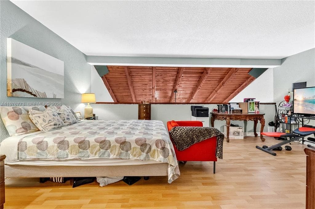 1490 Laguna Lane, Pembroke Pines, FL 33026 — photo 17 of 21