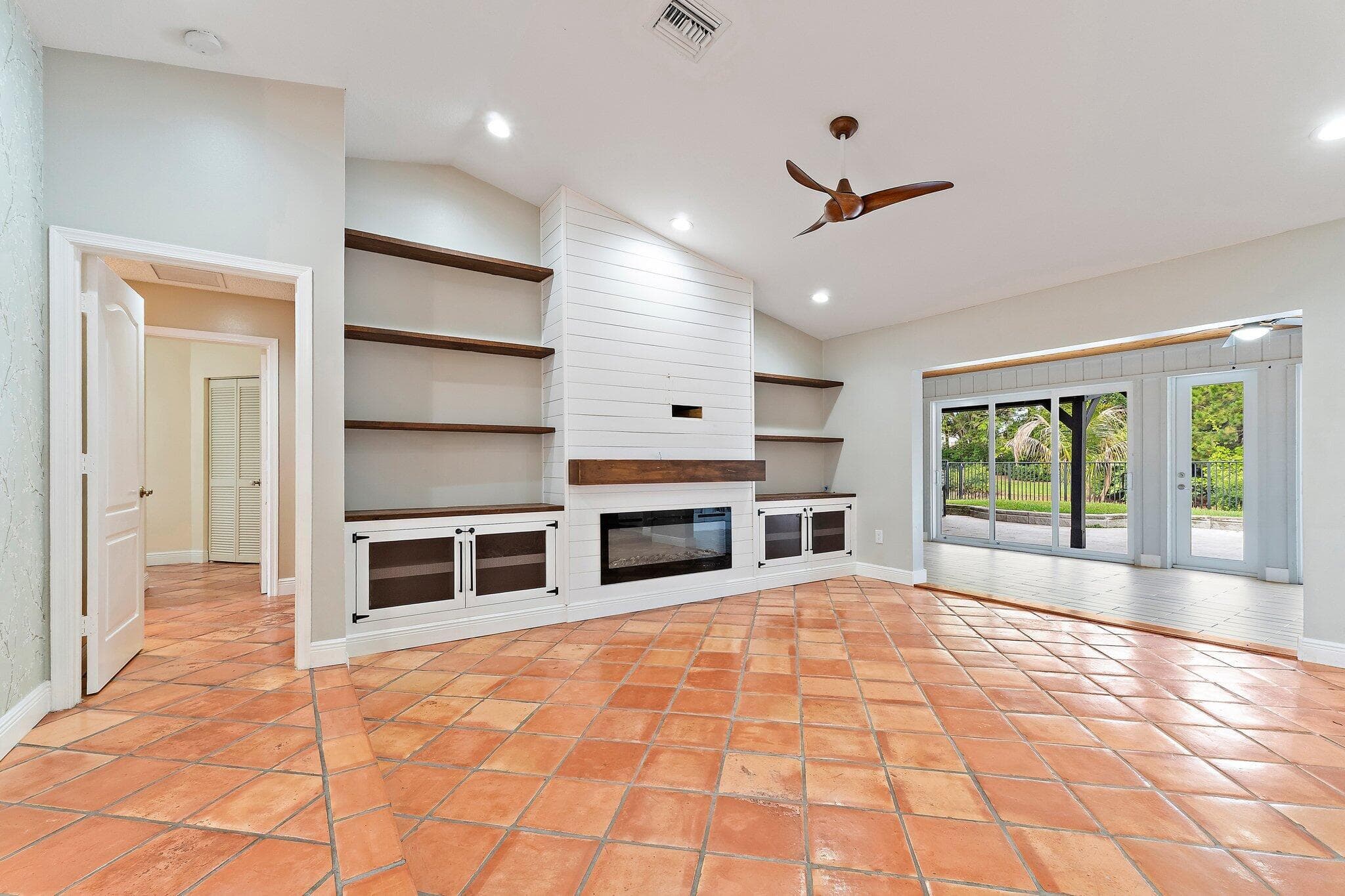 18169 Lake Bend Drive, Jupiter, FL 33458 — photo 8 of 47