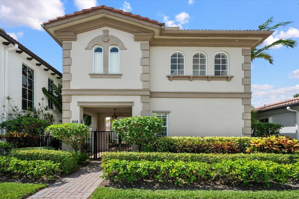 208 Glacier Street, Palm Beach Gardens, FL 33410 — photo 2 of 84