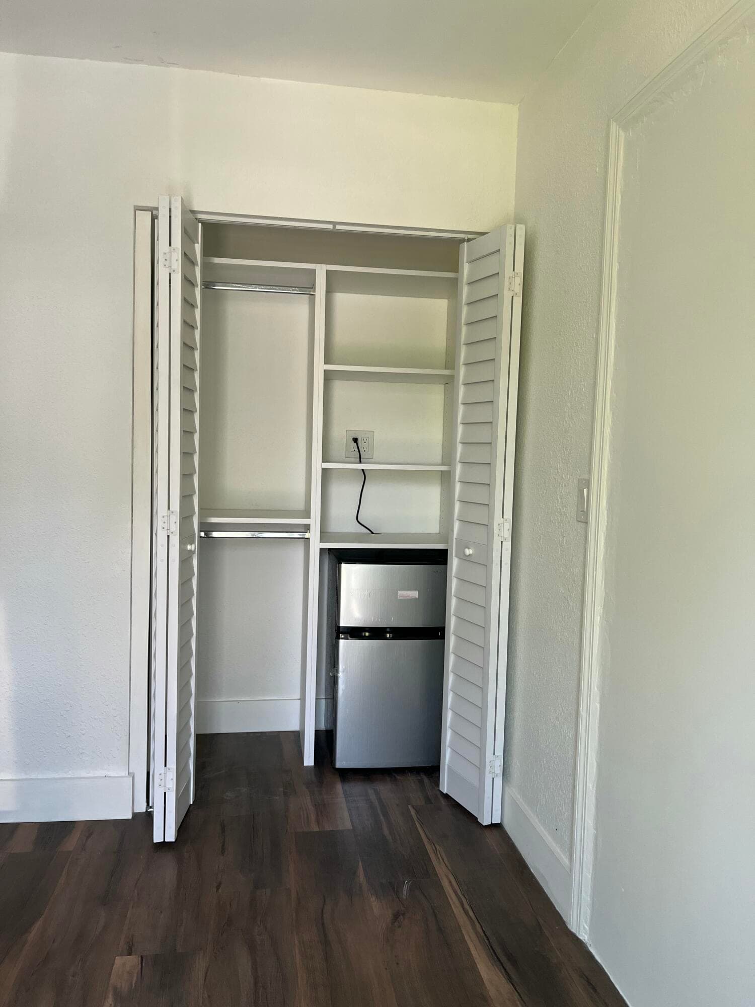 2300 NW 6th Street 1, Fort Lauderdale, FL 33311 — photo 3 of 4