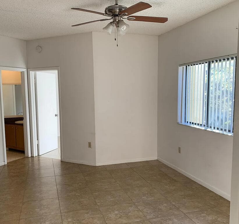2445 SW 18th Terrace 703, Fort Lauderdale, FL 33315 — photo 8 of 27