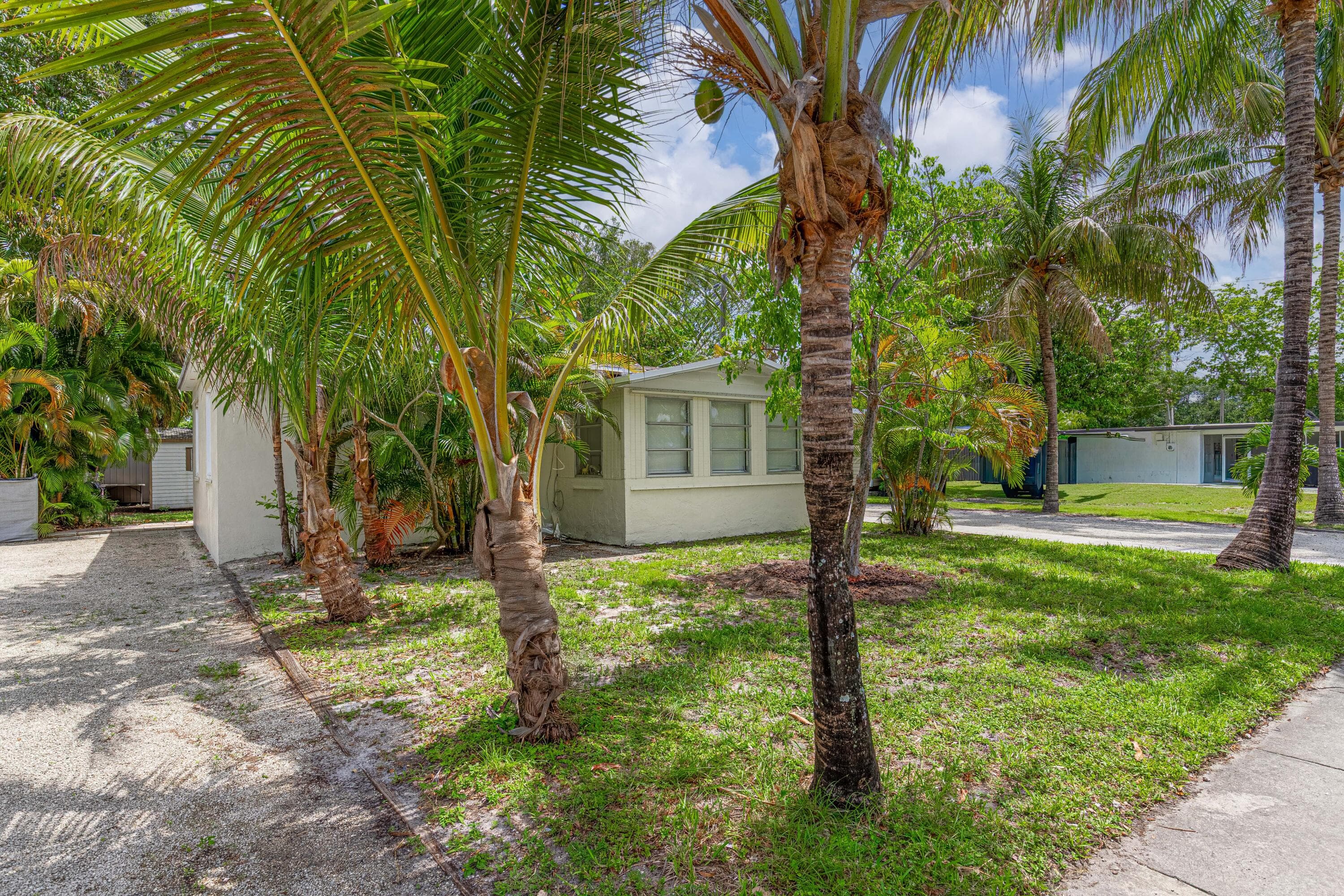 320 SW 21st Street, Fort Lauderdale, FL 33315 — photo 5 of 15