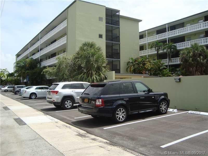 1425 Arthur Street 414b, Hollywood, FL 33020 — photo 3 of 50