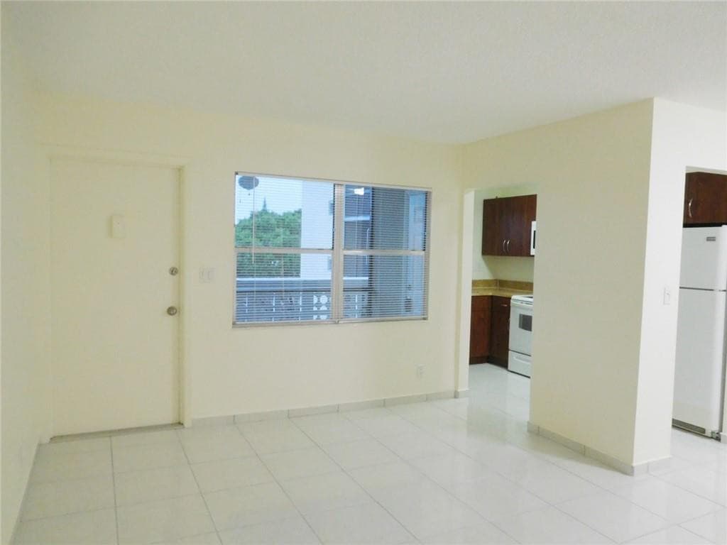 1425 Arthur Street 414b, Hollywood, FL 33020 — photo 17 of 50