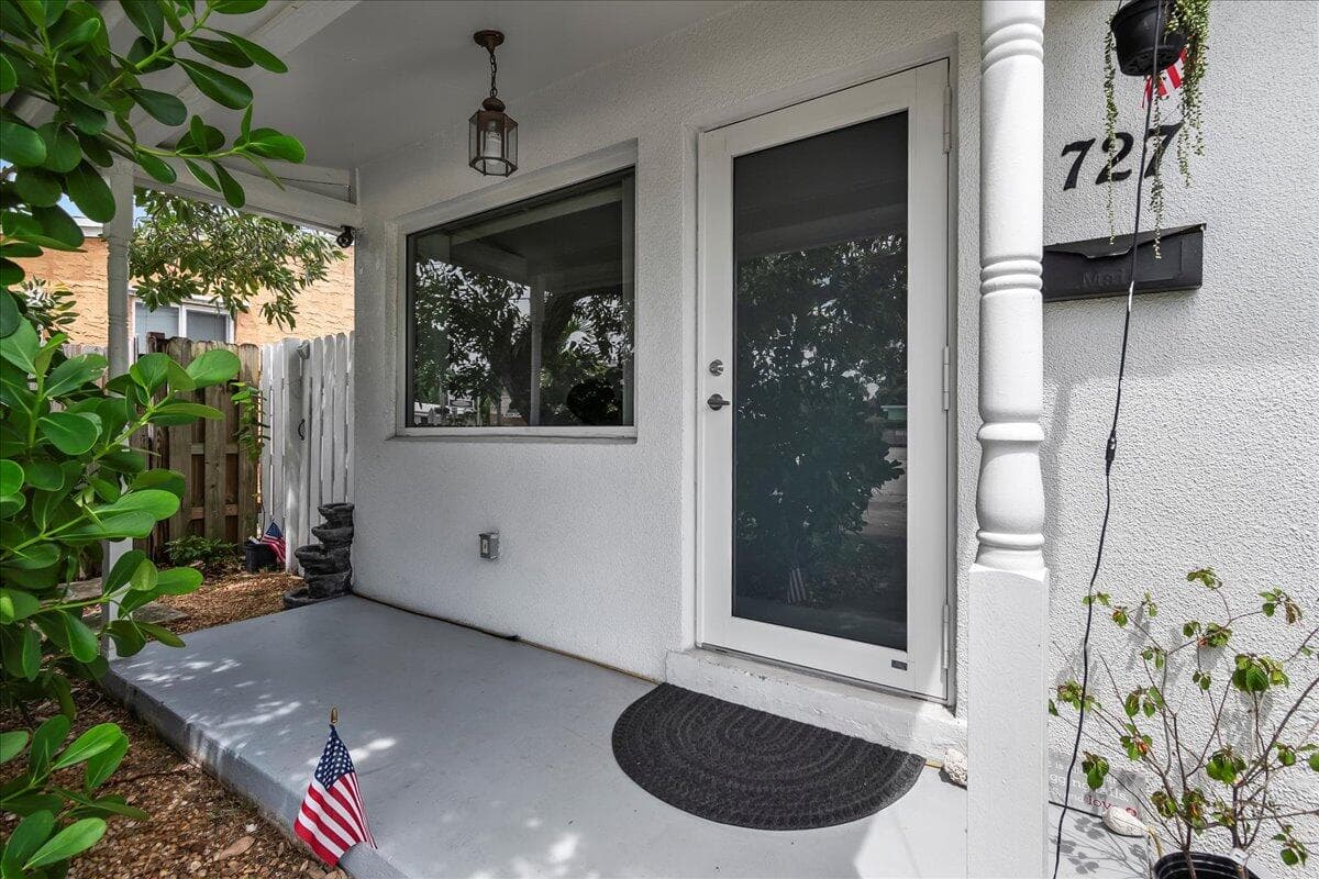 727 Bunker Road, West Palm Beach, FL 33405 — photo 1 of 22