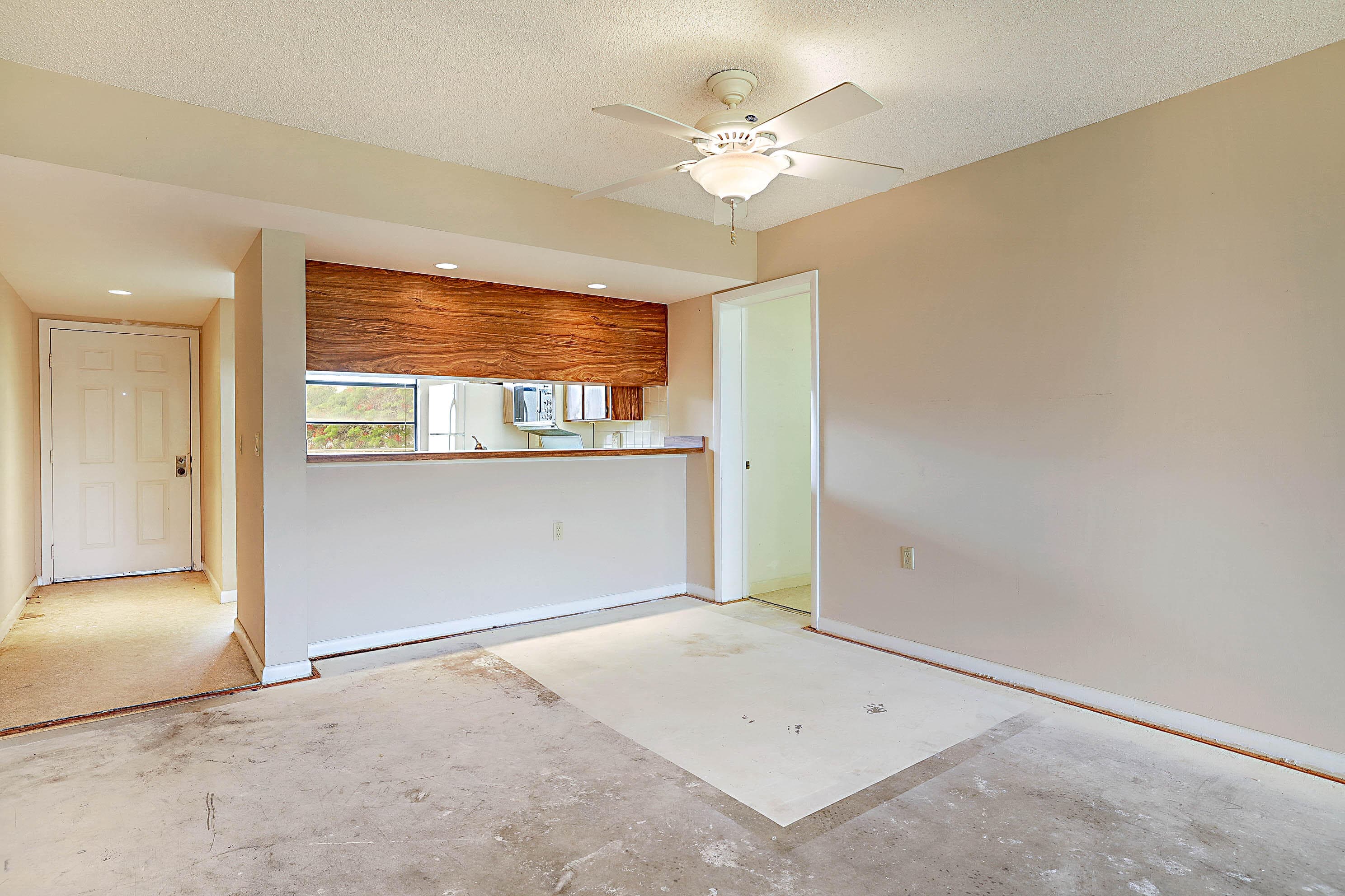 3526 Whitehall Drive 302, West Palm Beach, FL 33401 — photo 23 of 25